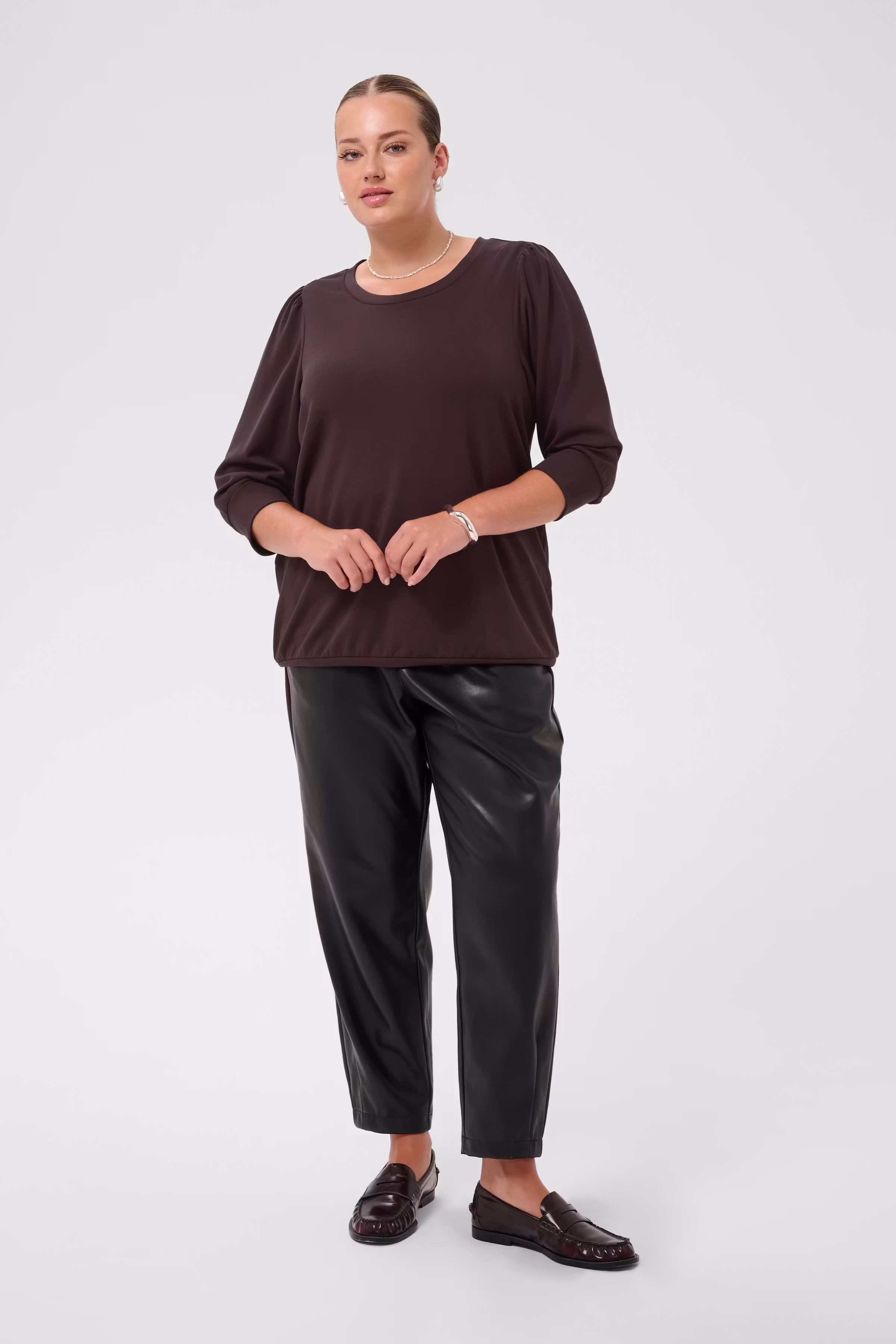 KCannia Sweatshirt LOOKBOOK FRONT 10584423-191619