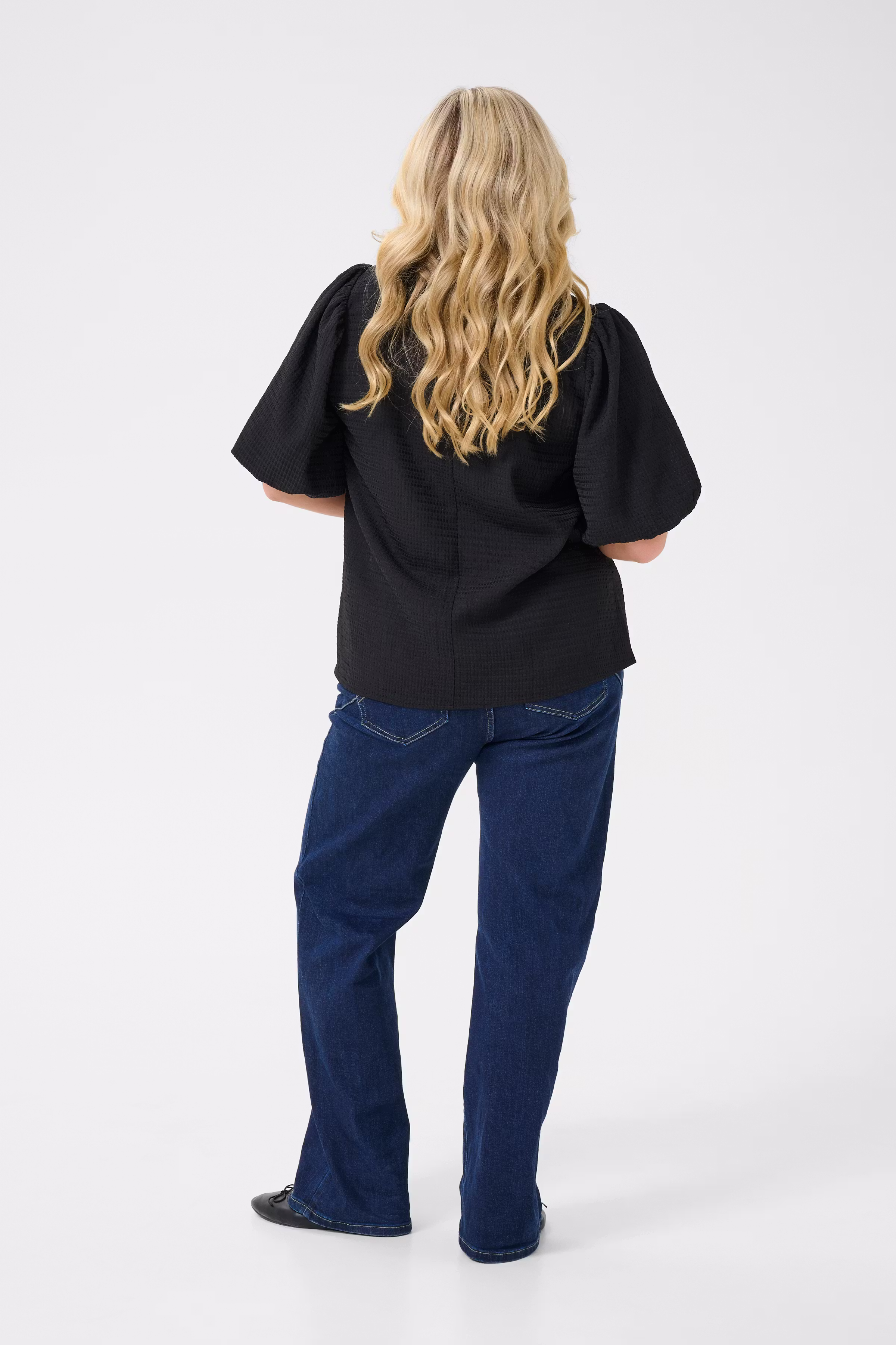 KCmelana Blouse LOOKBOOK BACK 10583450-100121