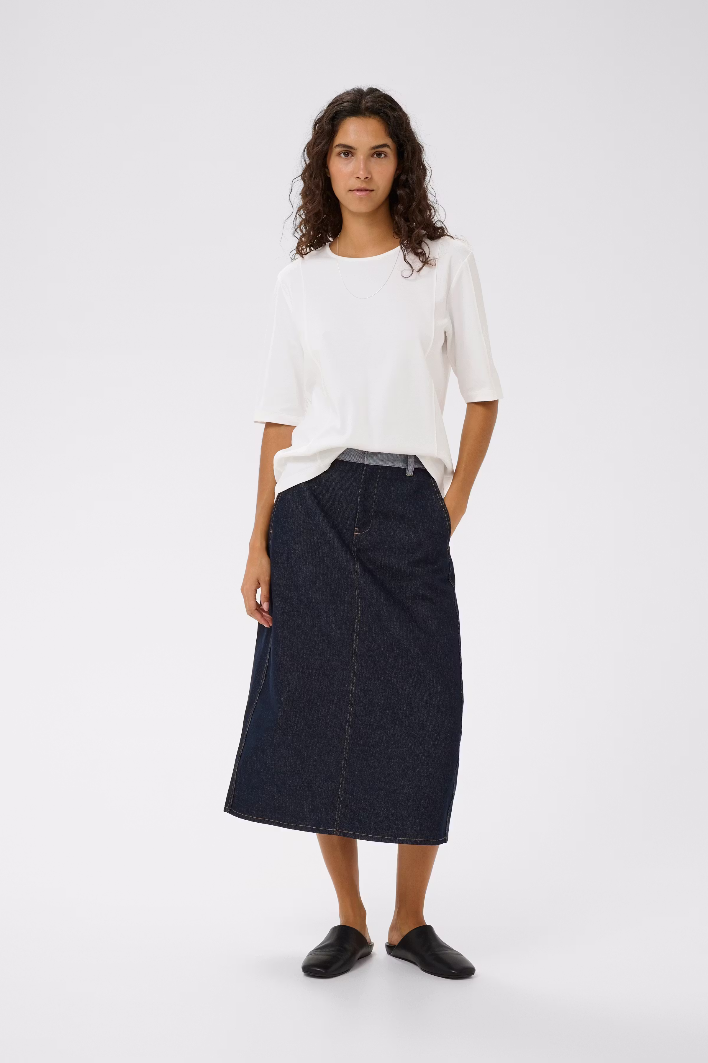 SOPHIEIW T-shirt LOOKBOOK FRONT 30112444-300001