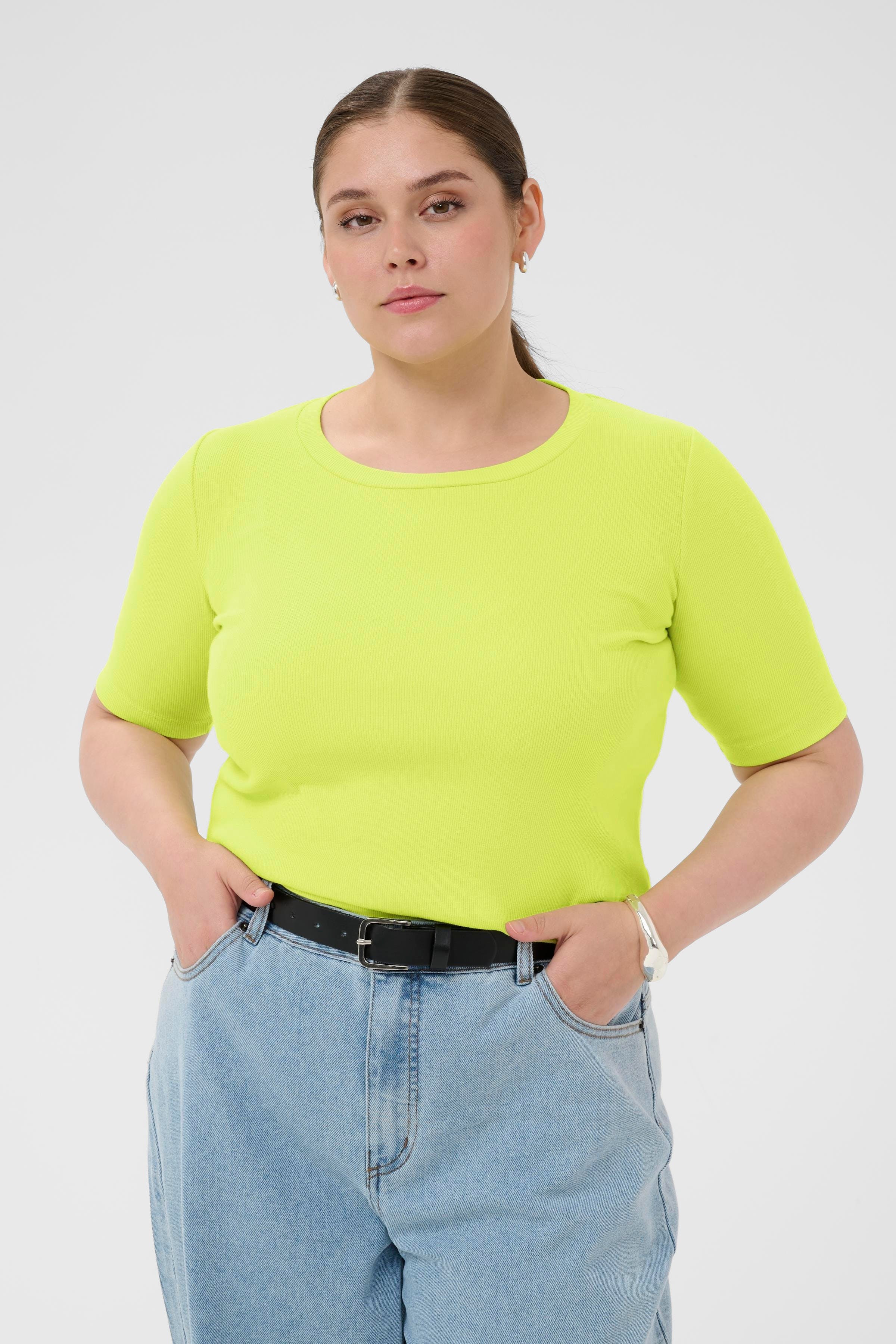 KCcarina T-shirt LOOKBOOK FRONT 10581627-130540