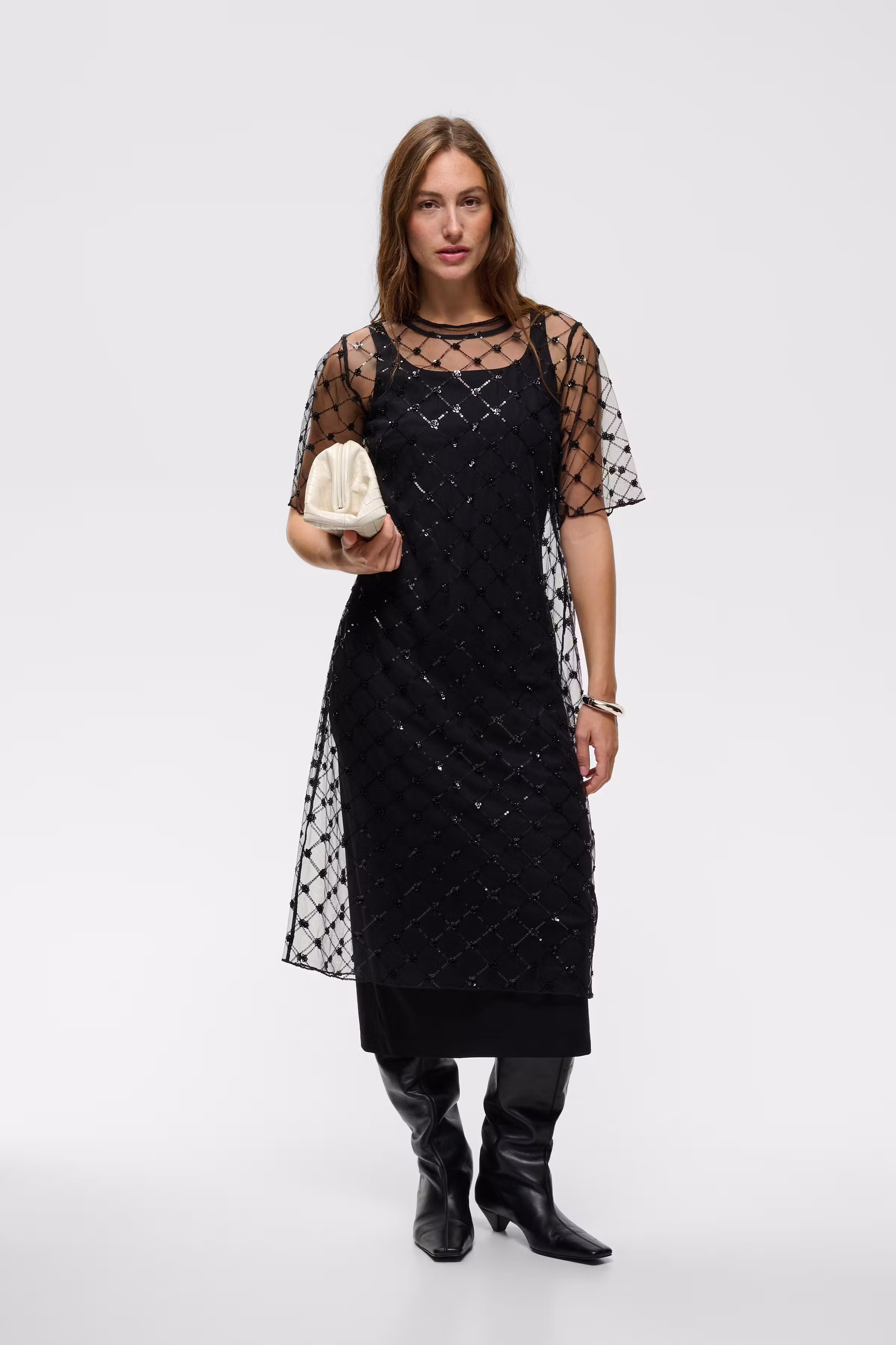 LuccieIW Kjole LOOKBOOK FRONT 30111427-194008