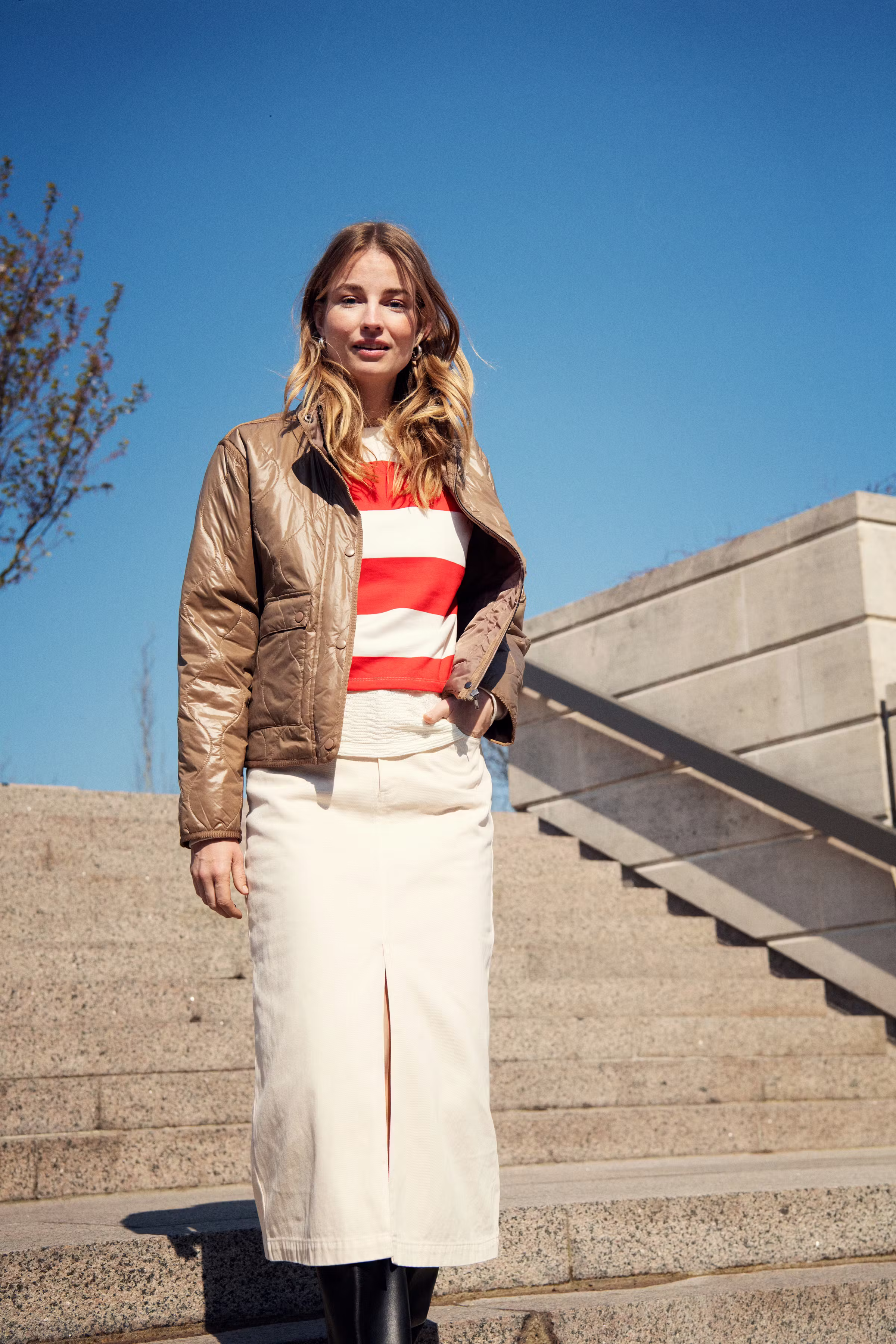 IluSZ Rock LOCATION NONE 30513750-131308