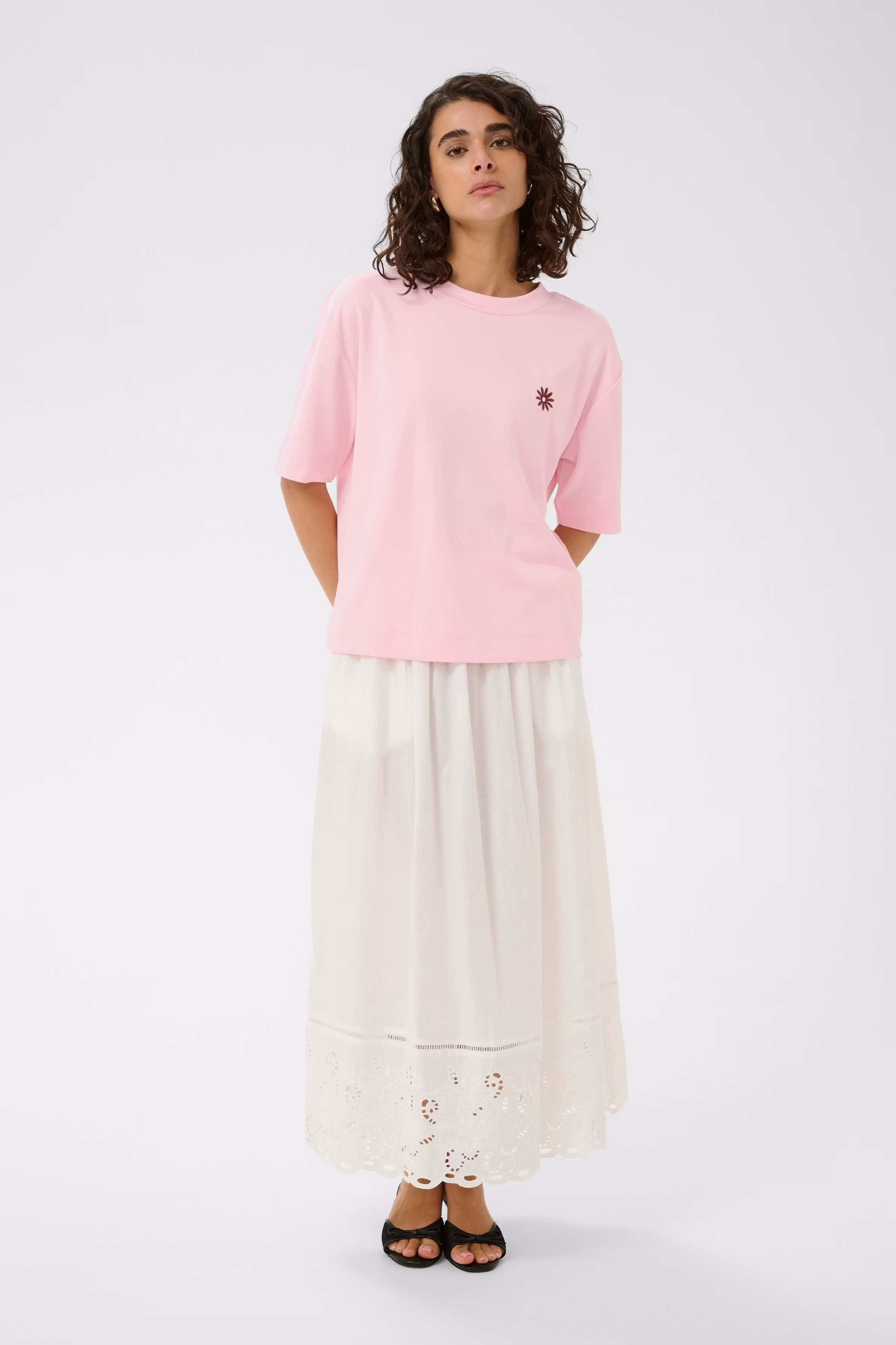 KAannie T-shirt LOOKBOOK FRONT 10511796-132807