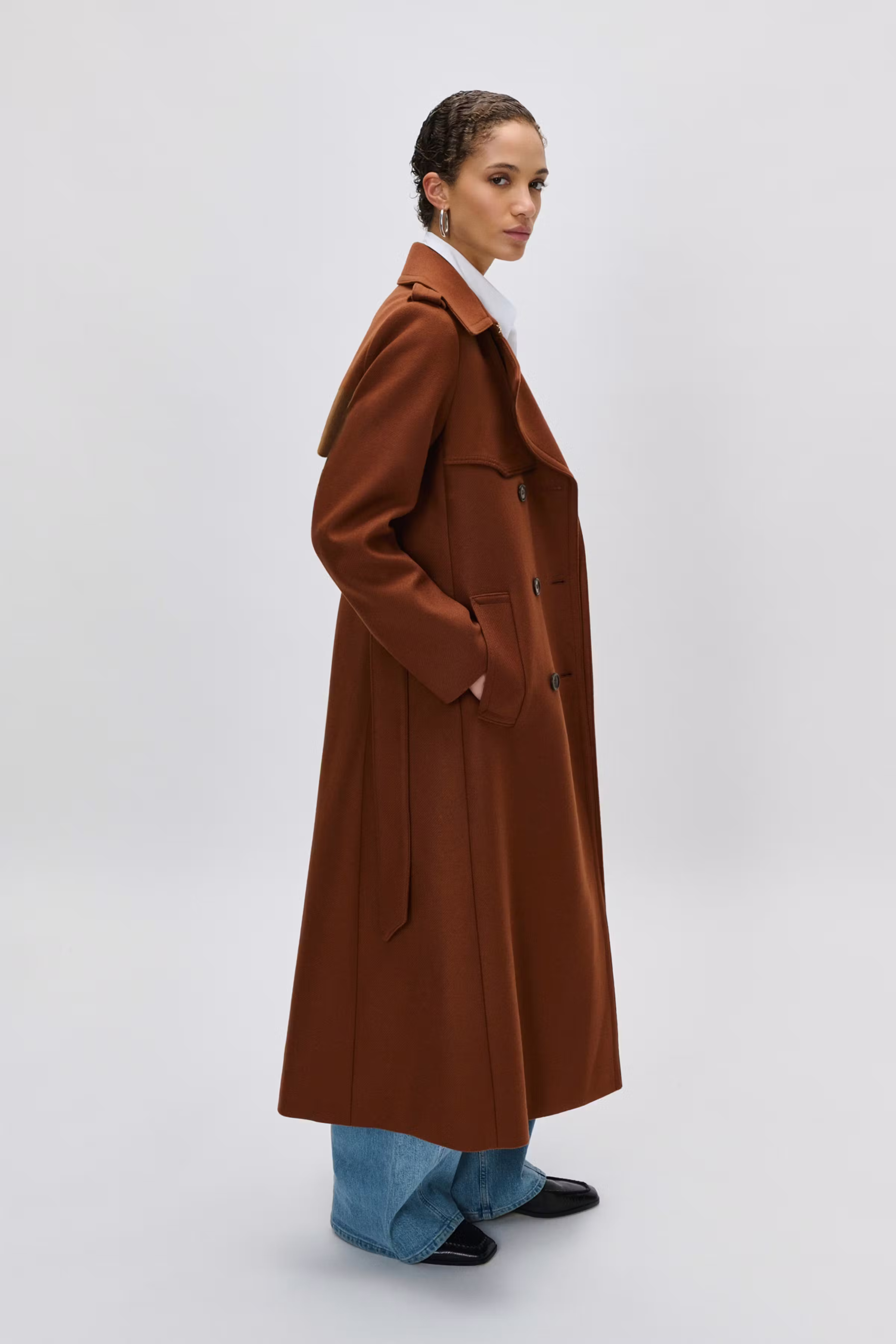 CHARLOTTE ANN COAT LOOKBOOK FRONT 30600567-BR248