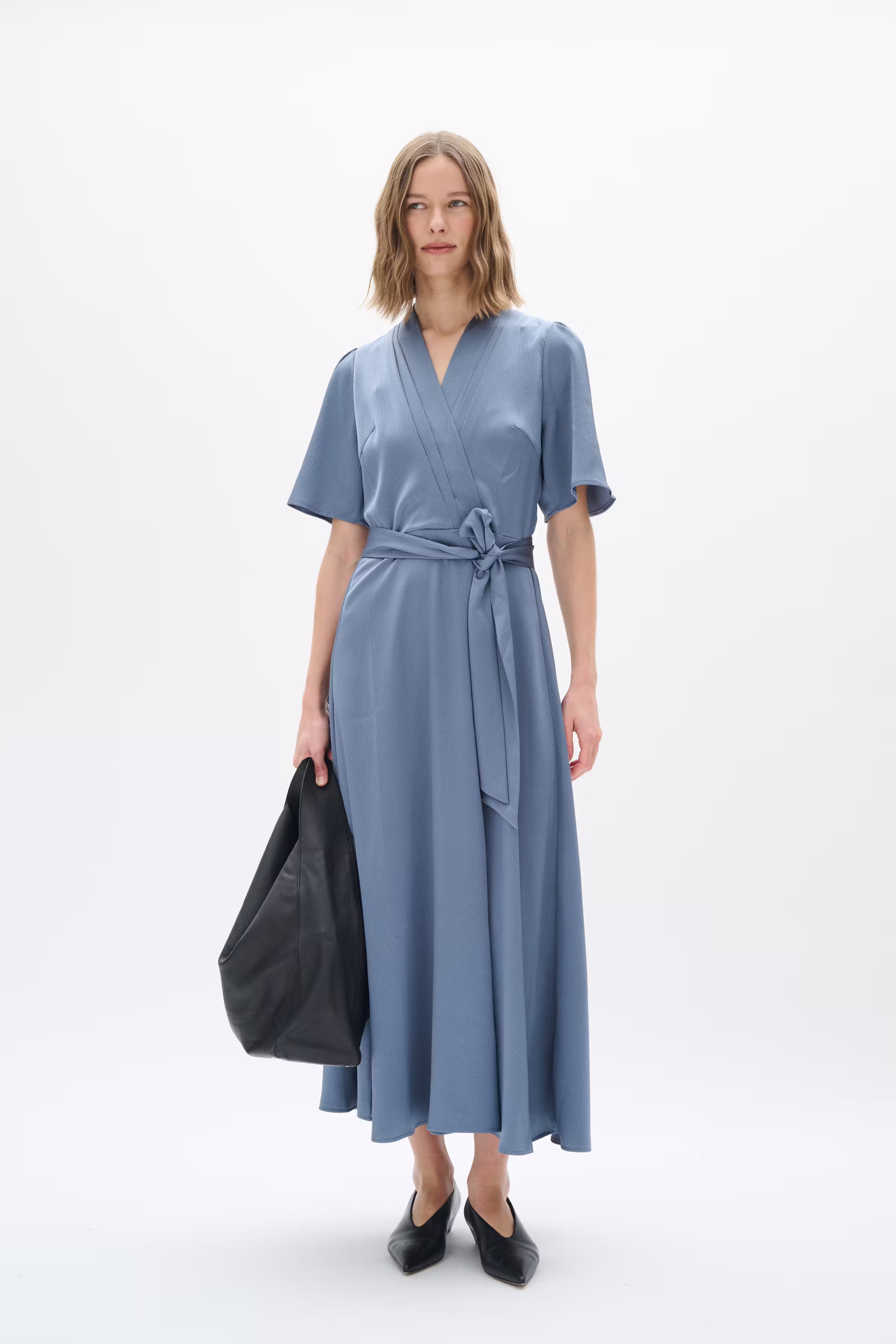 SendraIW Dress LOOKBOOK FRONT 30111079-183916