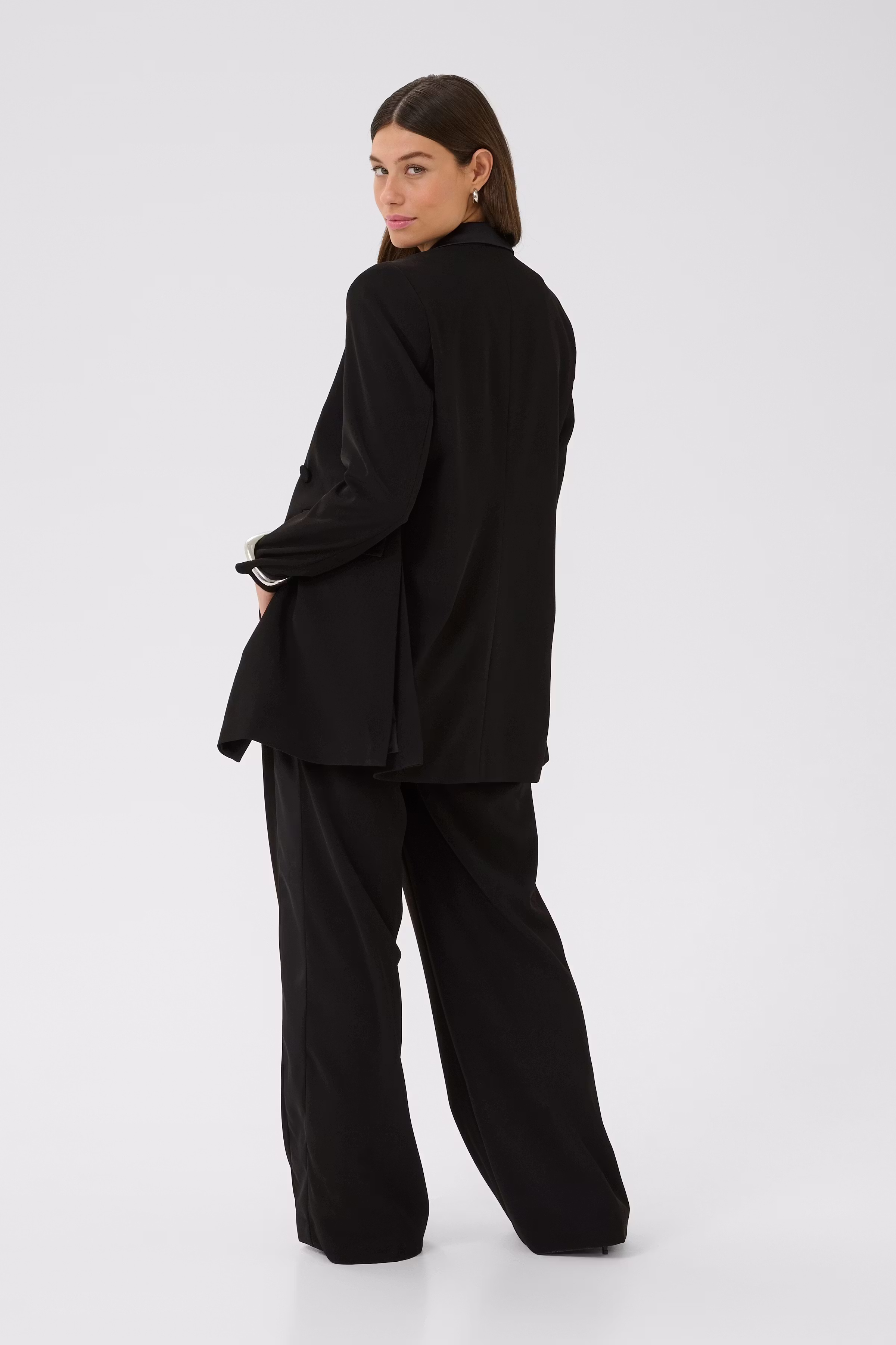 CUbelle Blazer LOOKBOOK BACK 50112525-500012