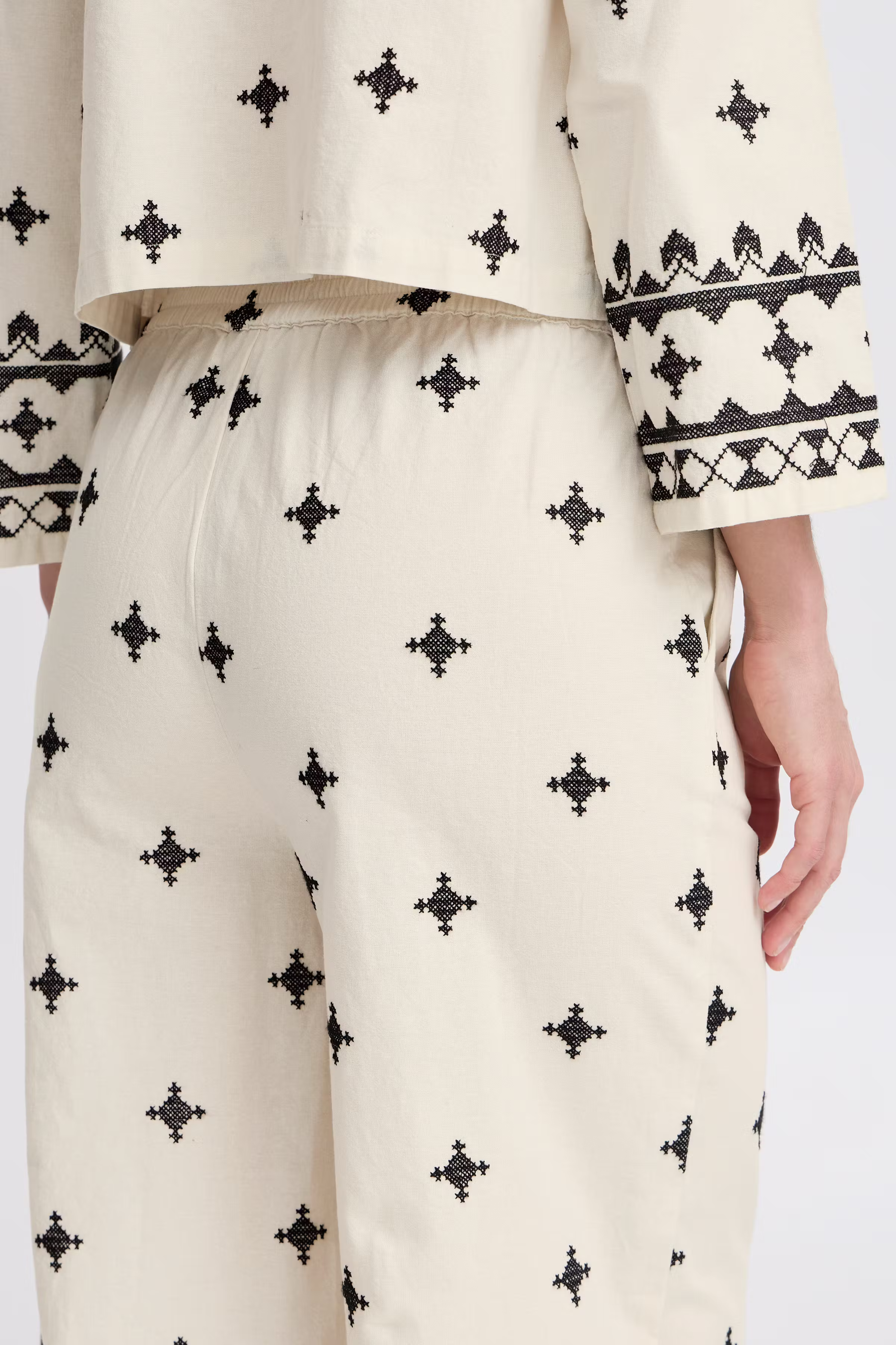 BYDUNIA Trousers LOOKBOOK DETAIL 20816751-204823