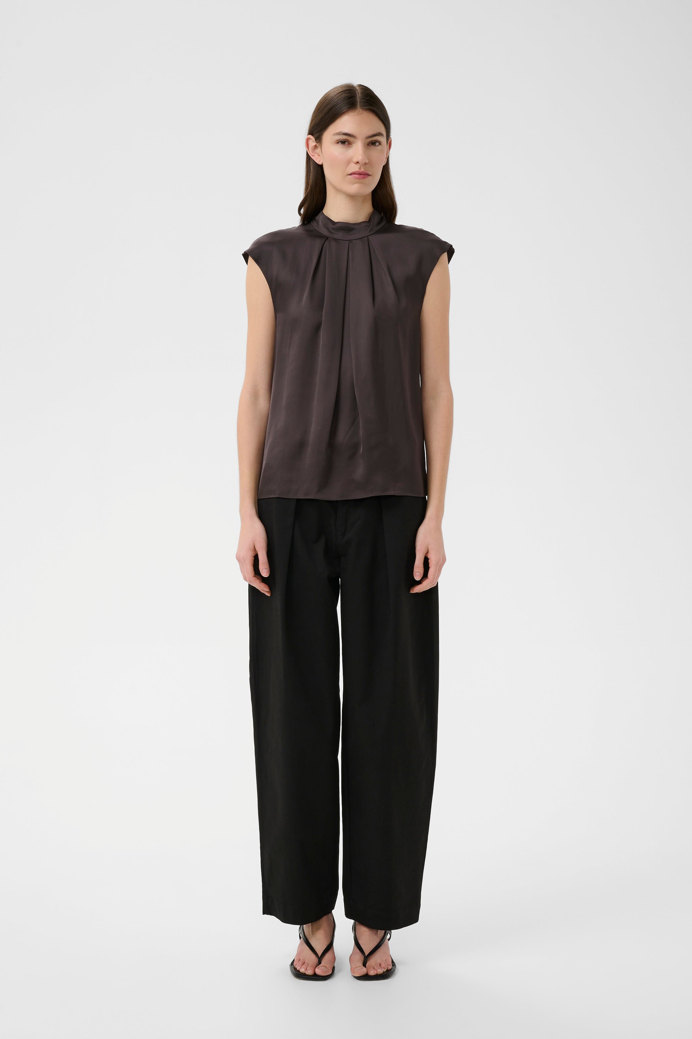 BallaIW Blus LOOKBOOK FRONT 30111270-191101