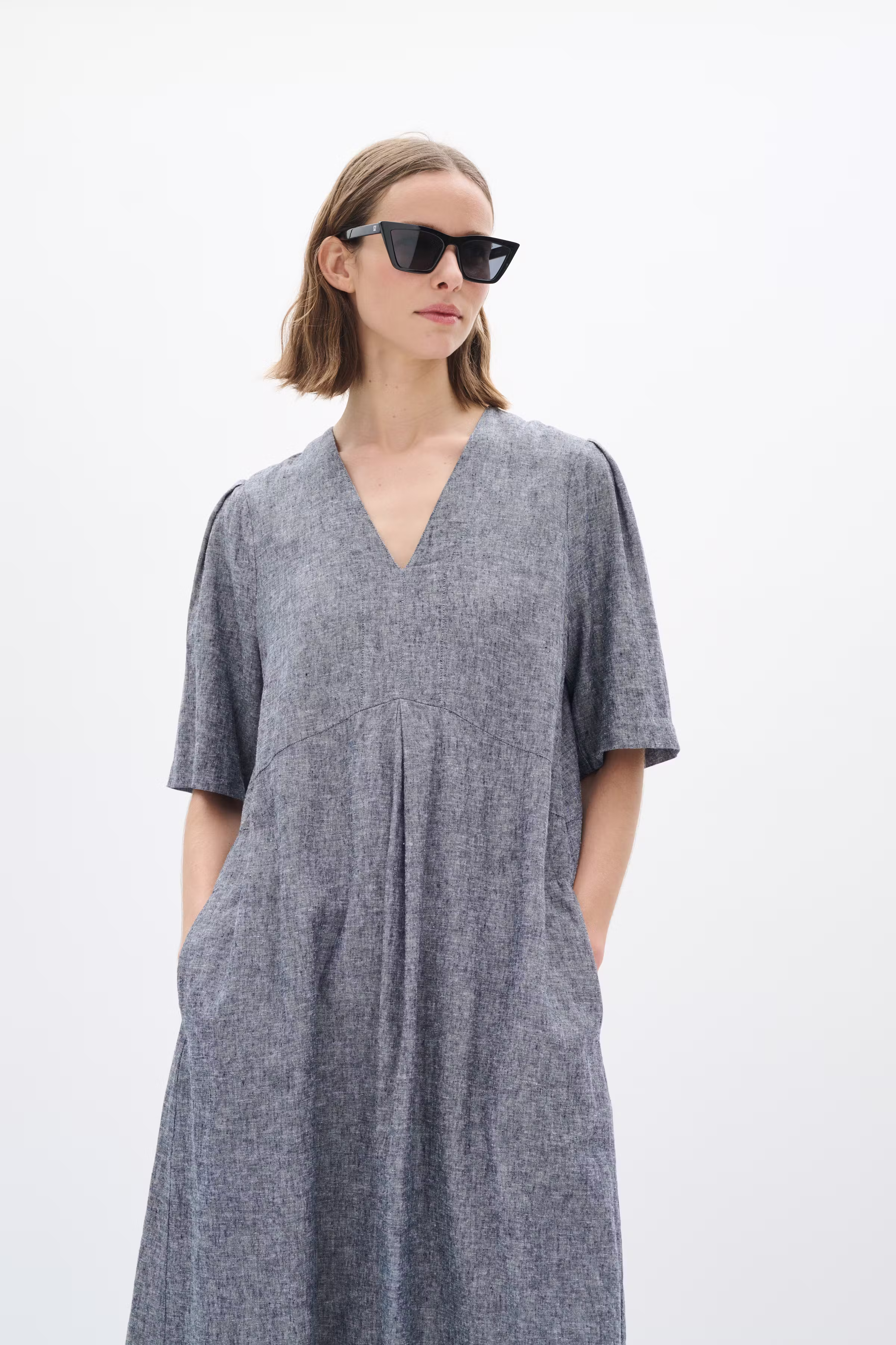 RimoneIW Leinen Kleid LOOKBOOK FRONT 30110365-302004