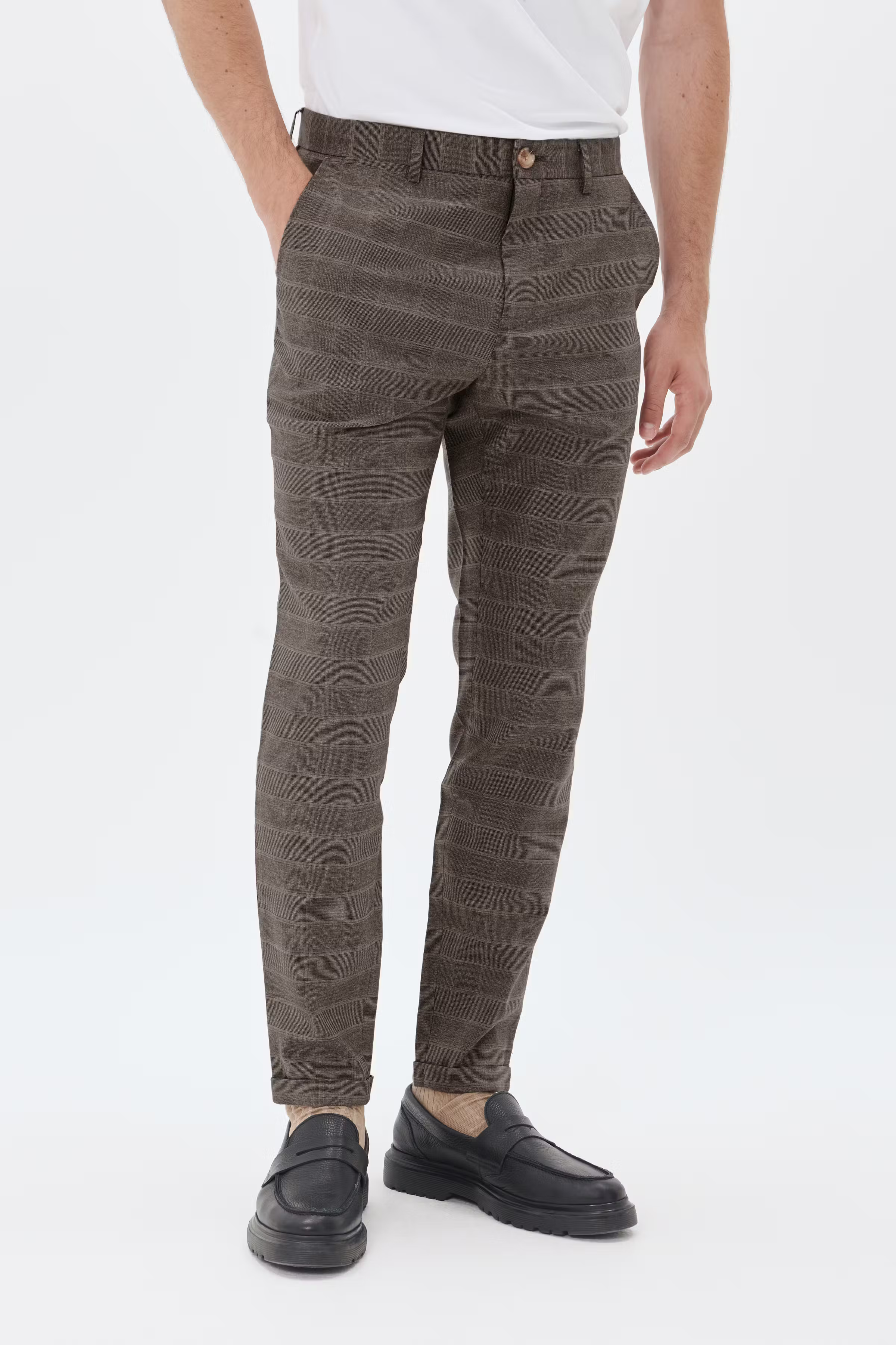 MAliam Hose LOOKBOOK FRONT 30207328-171108