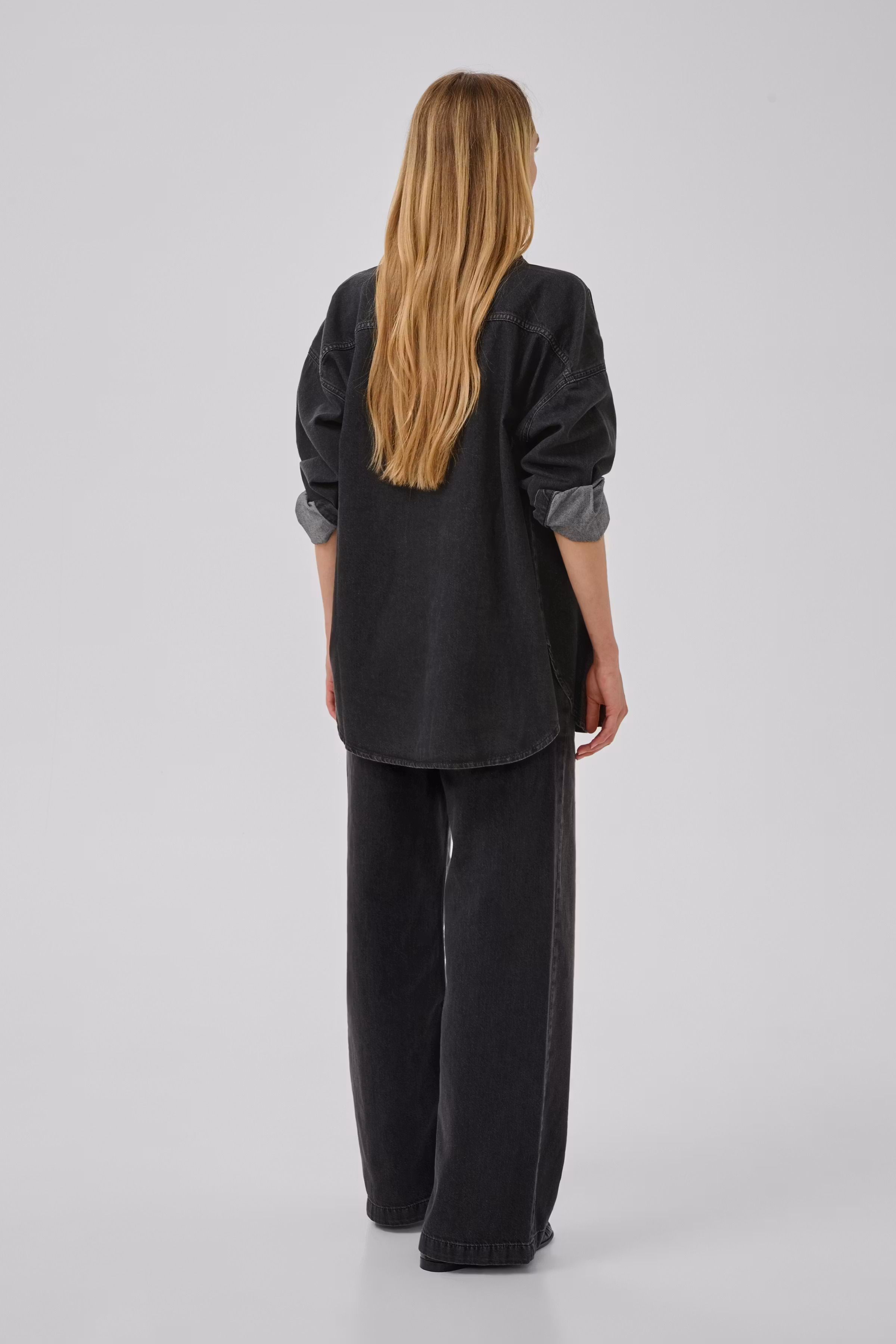 MaloMW Wide hose LOOKBOOK BACK 10704346-100086
