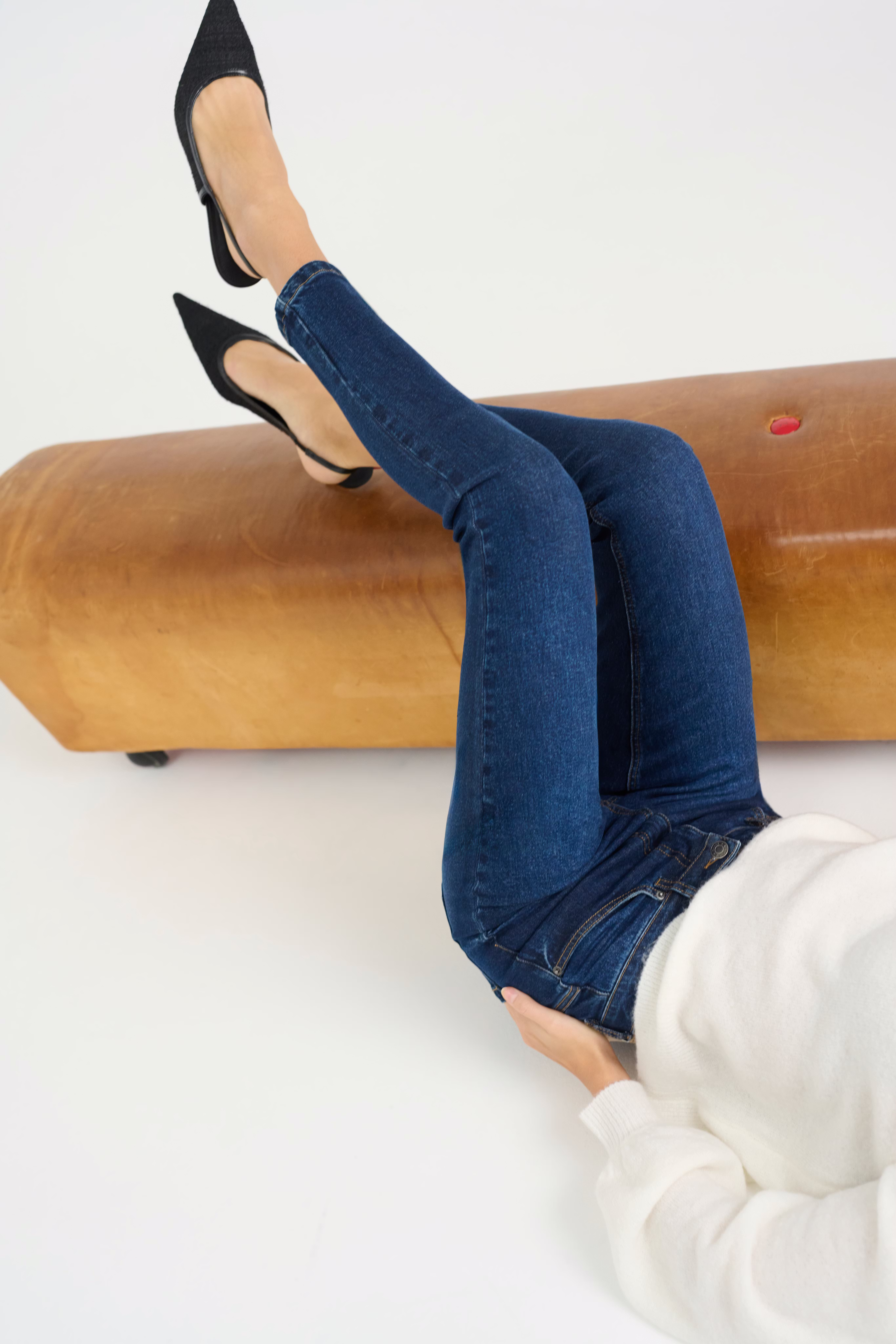 KAwillow Jeans LOCATION NONE 10510714-100316