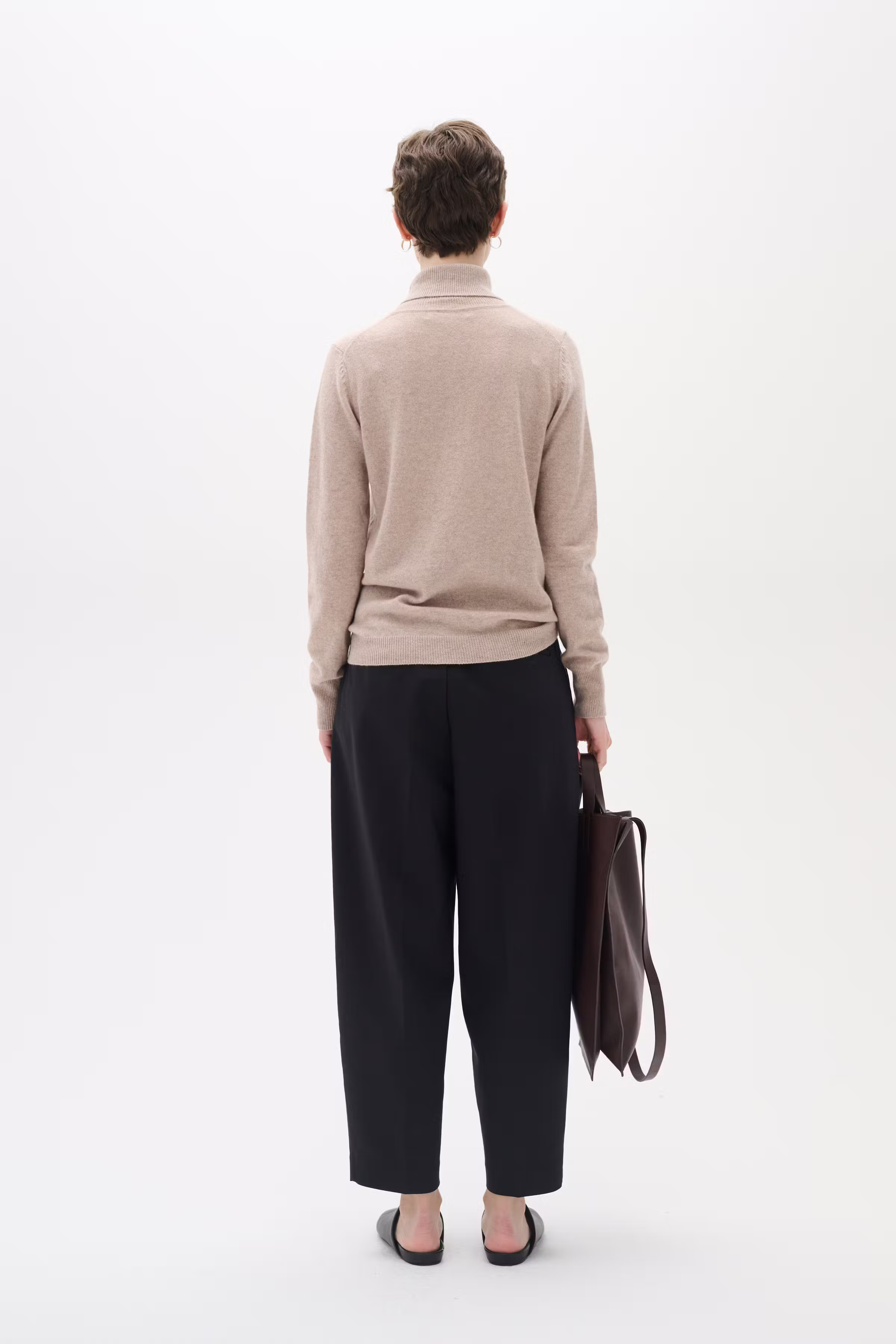 LukkaIW Rollneck Cashmere Pullover LOOKBOOK BACK 30108211-10110