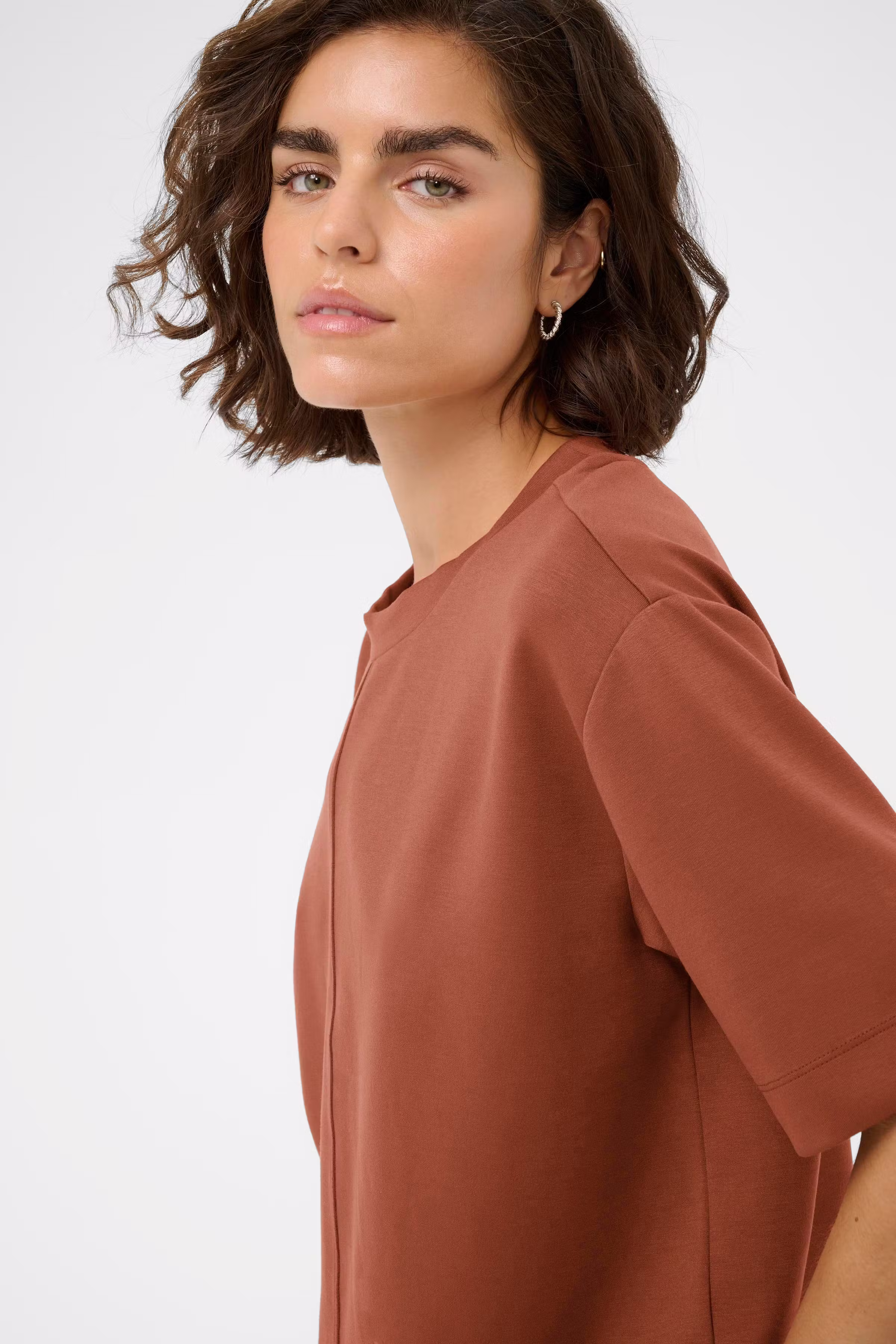 KAannie T-shirt LOOKBOOK DETAIL 10511809-191334