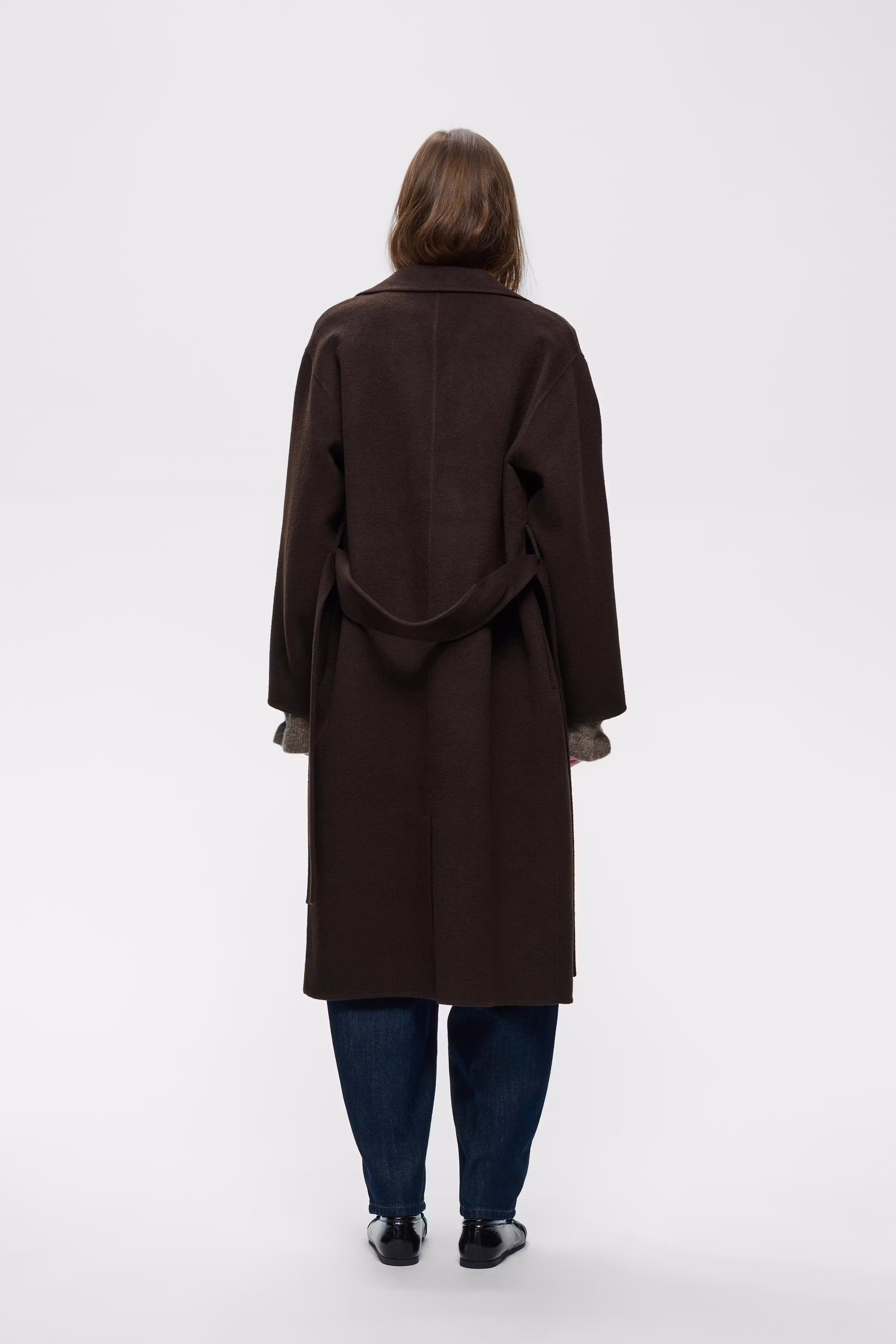 LiuroIW Mantel LOOKBOOK BACK 30108921-191109