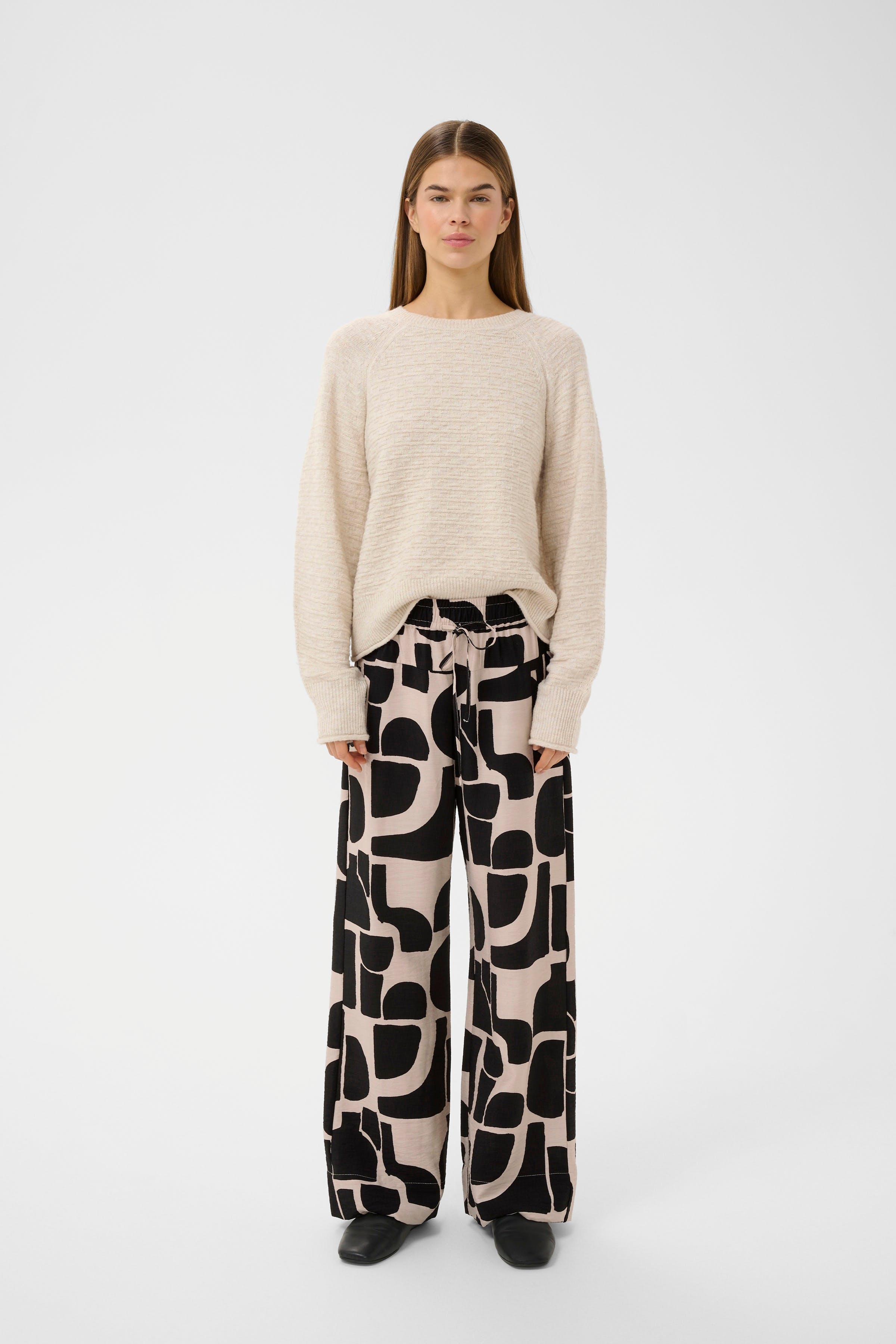 LYNNIW Trousers LOOKBOOK FRONT 30112764-900008093