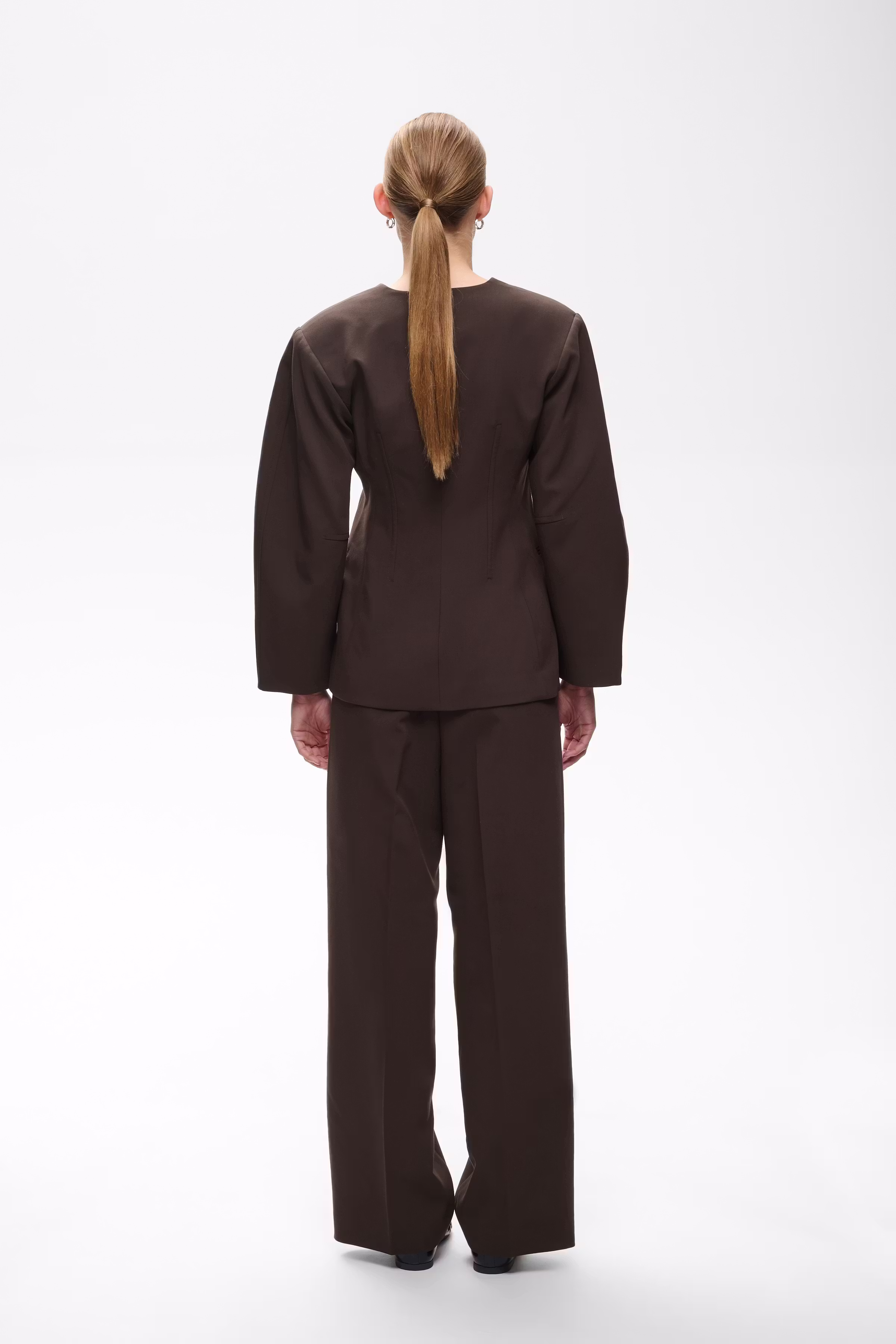 WilcoxIW Hose LOOKBOOK BACK 30110181-191109