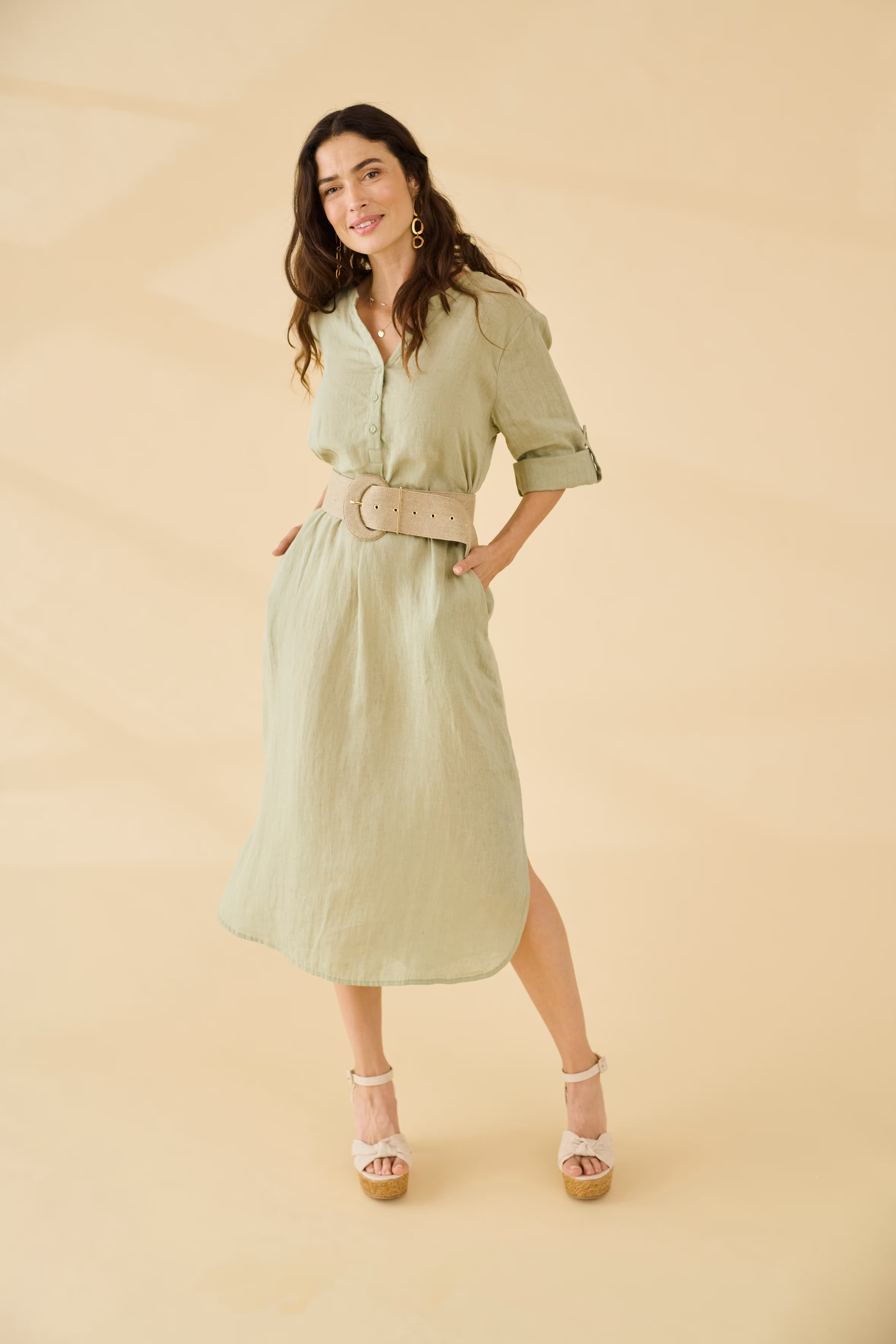 CRBellis Linen dress LOCATION NONE 10611577-160213