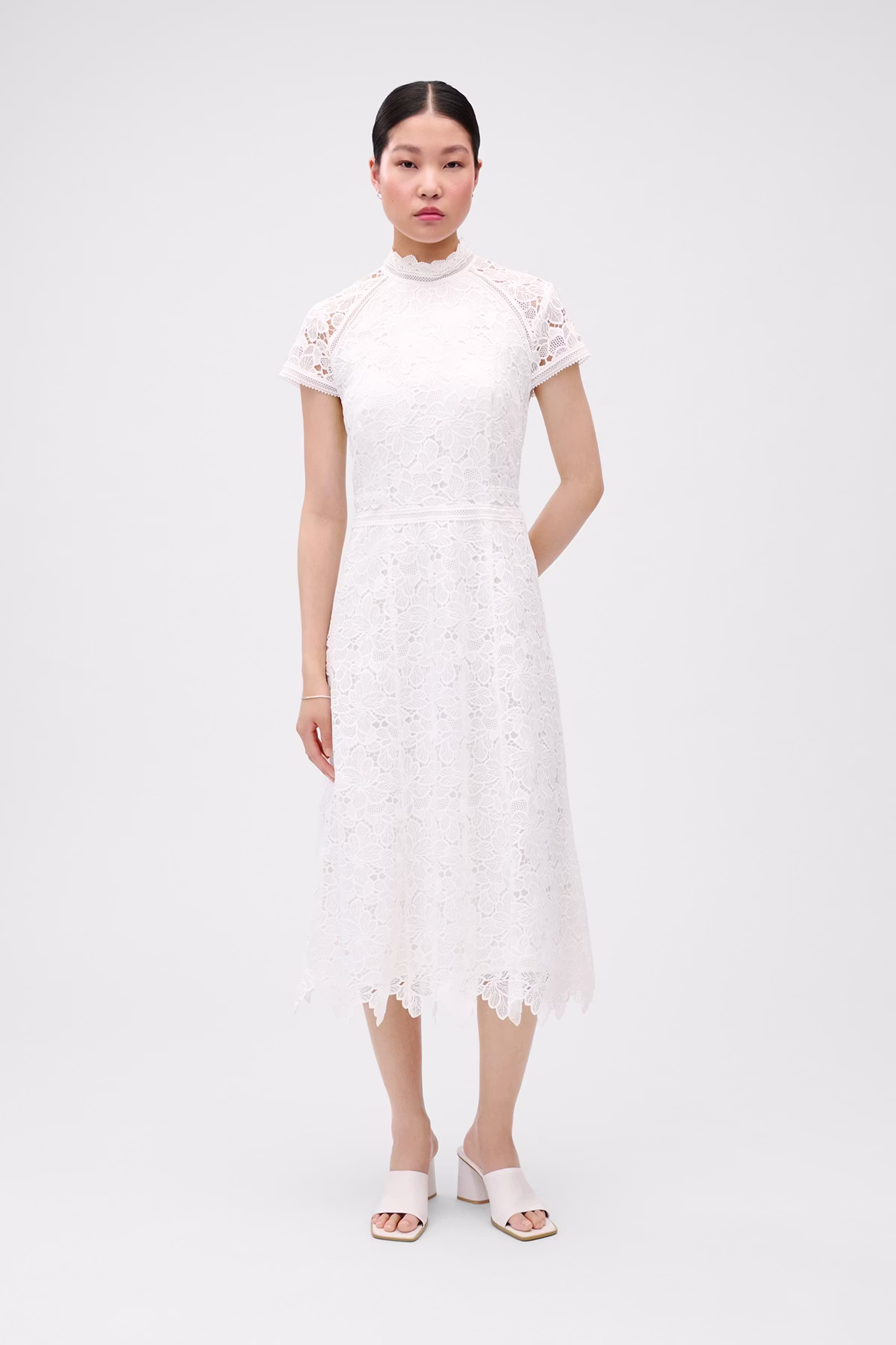 IONESSY Dress LOOKBOOK FRONT 30600314-WH010