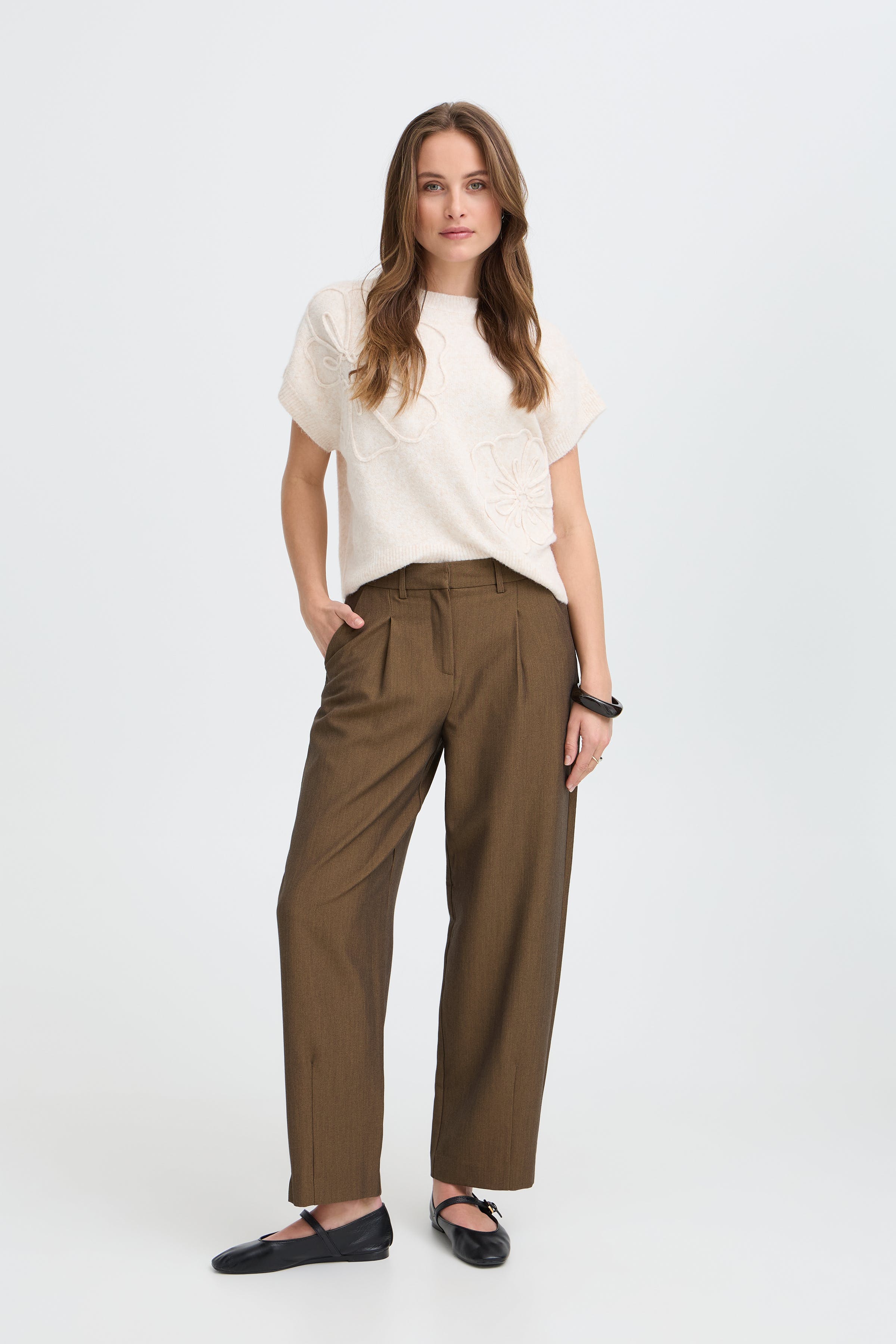 BYDANTA Hose LOOKBOOK FRONT 20819427-1809281