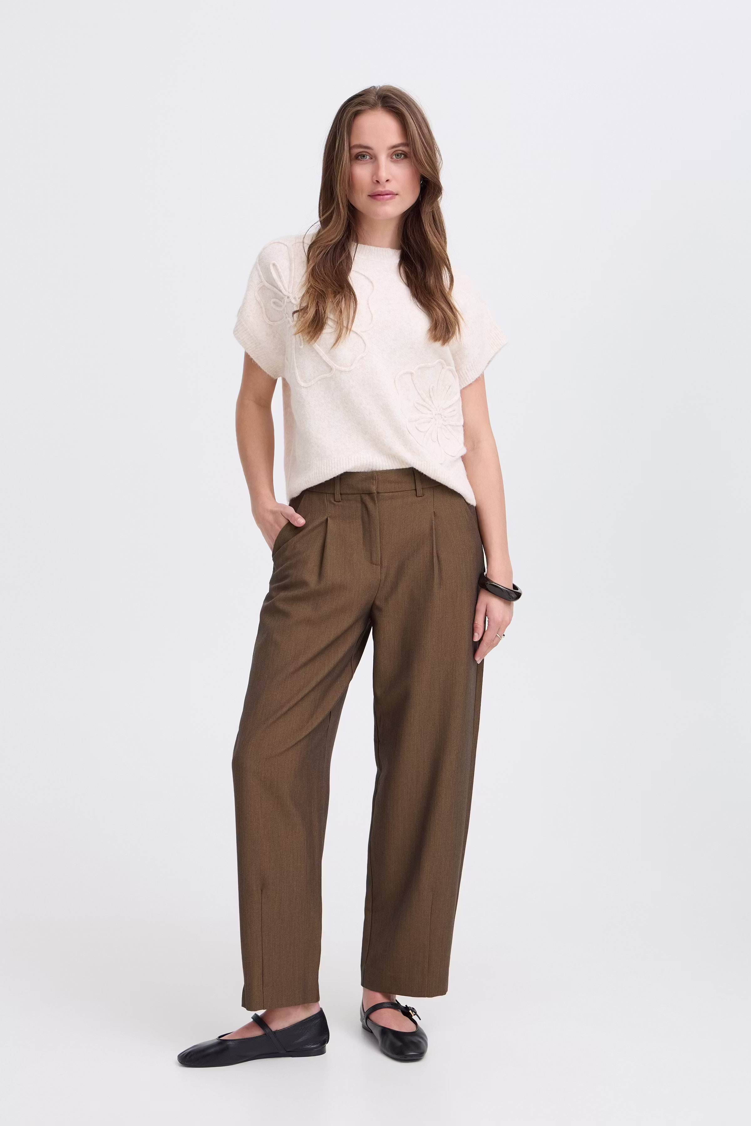 BYDANTA Hose LOOKBOOK FRONT 20819427-1809281