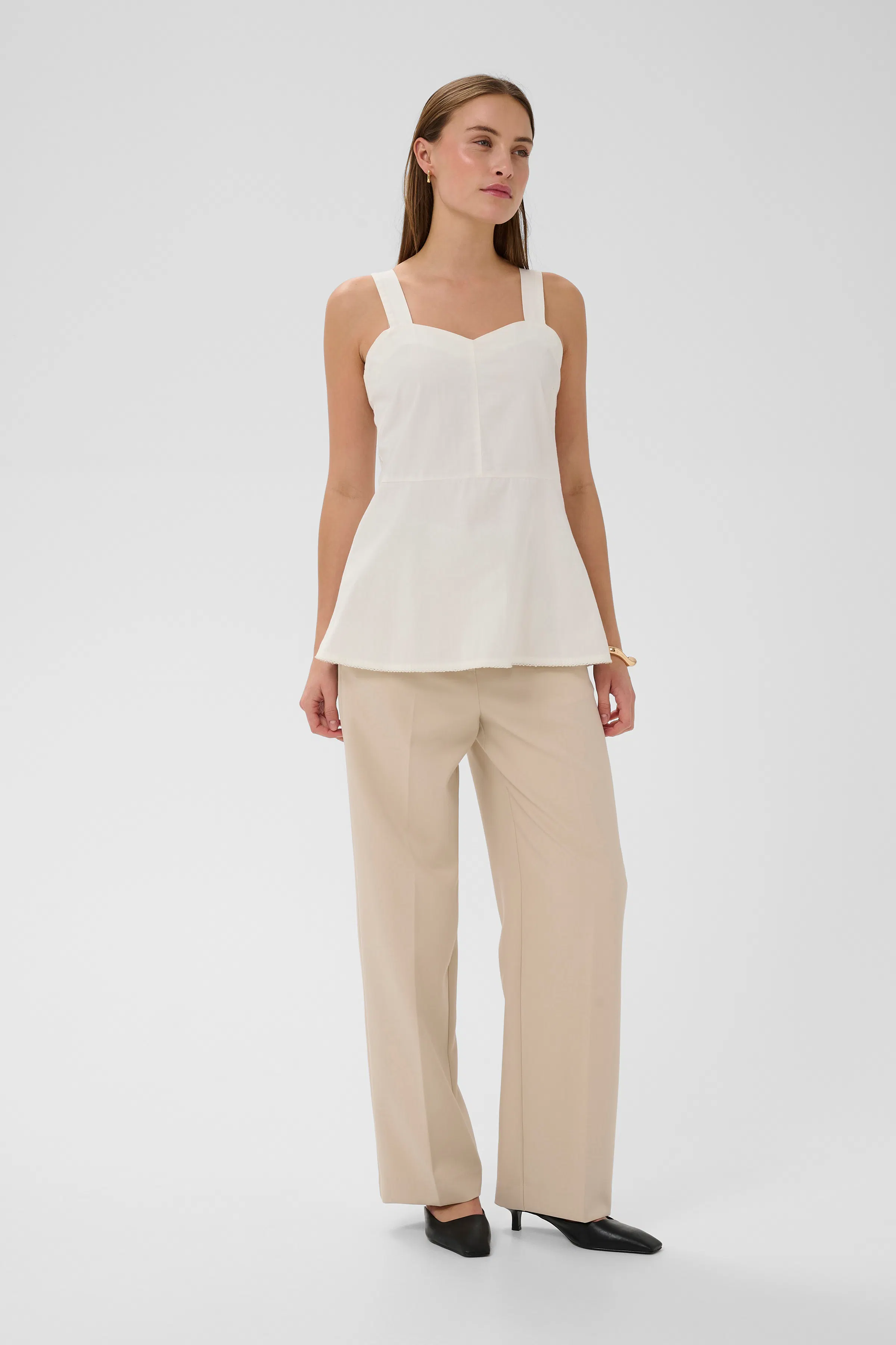 SLNoelle Top LOOKBOOK FRONT 30409055-111001