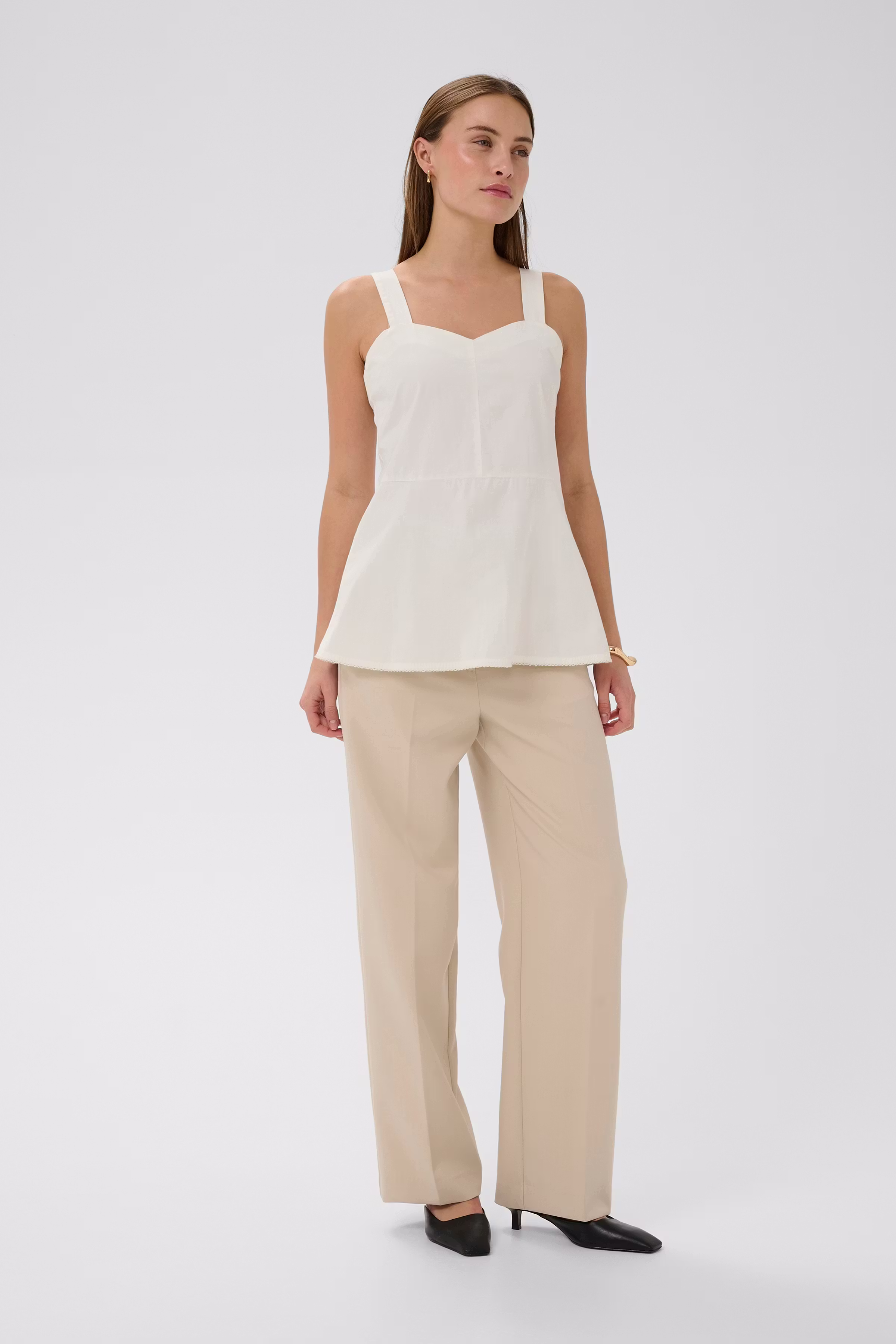 SLNoelle Top LOOKBOOK FRONT 30409055-111001