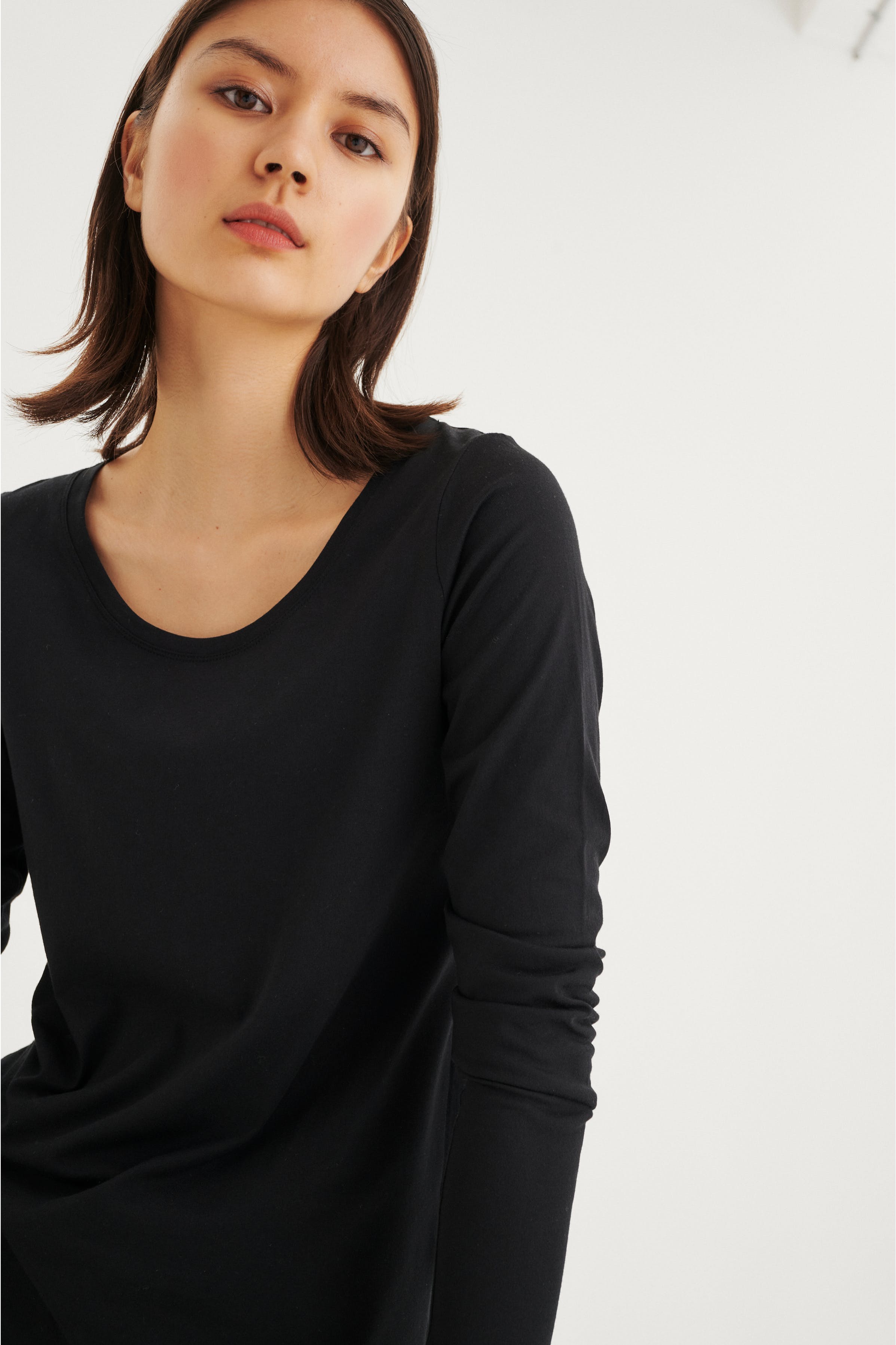 Kurzarm T-Shirt LOOKBOOK DETAIL 30100783-10050