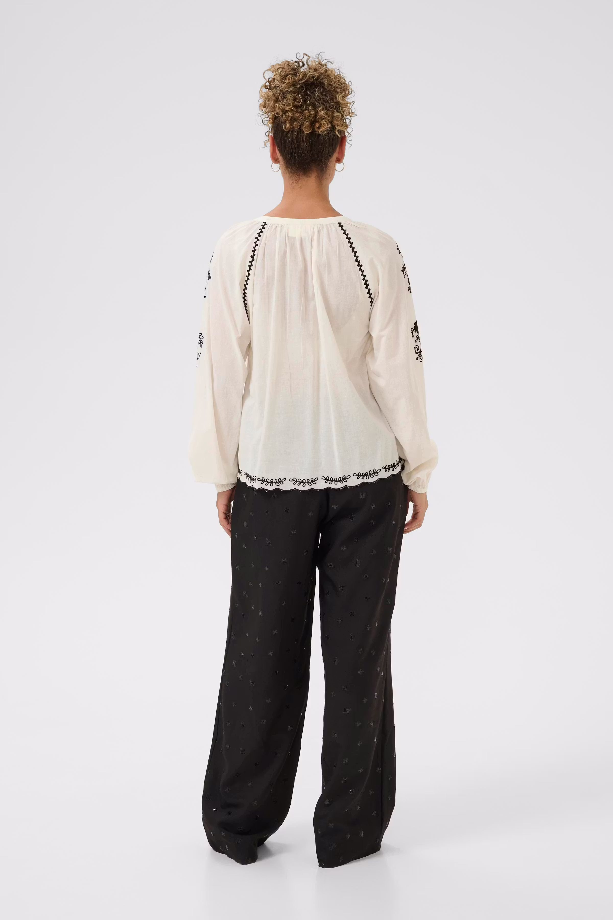 CRSarah Blouse LOOKBOOK BACK 10614414-110701