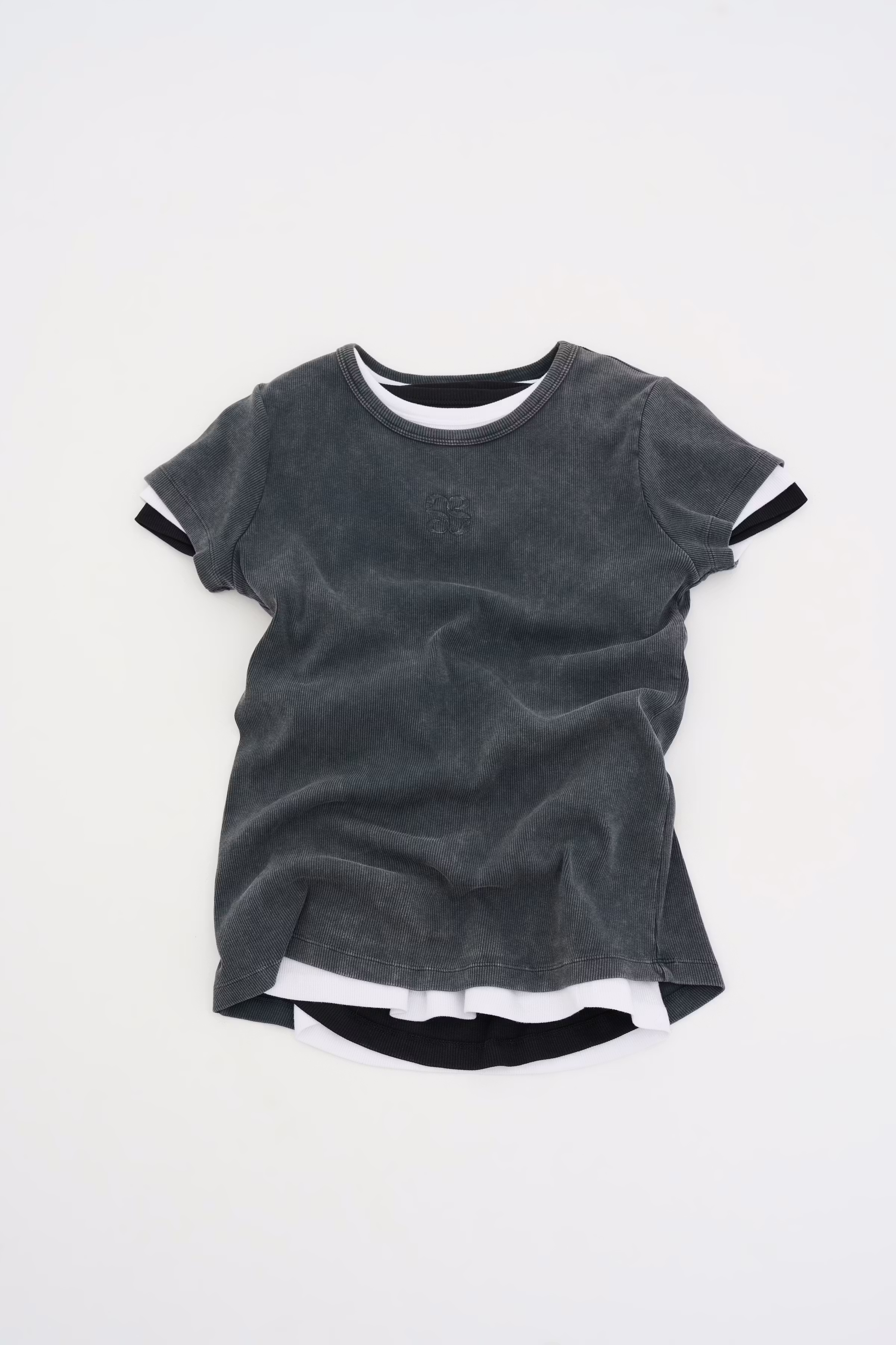 09 THE MANDY TEE LOOKBOOK FRONT 10704859-100069