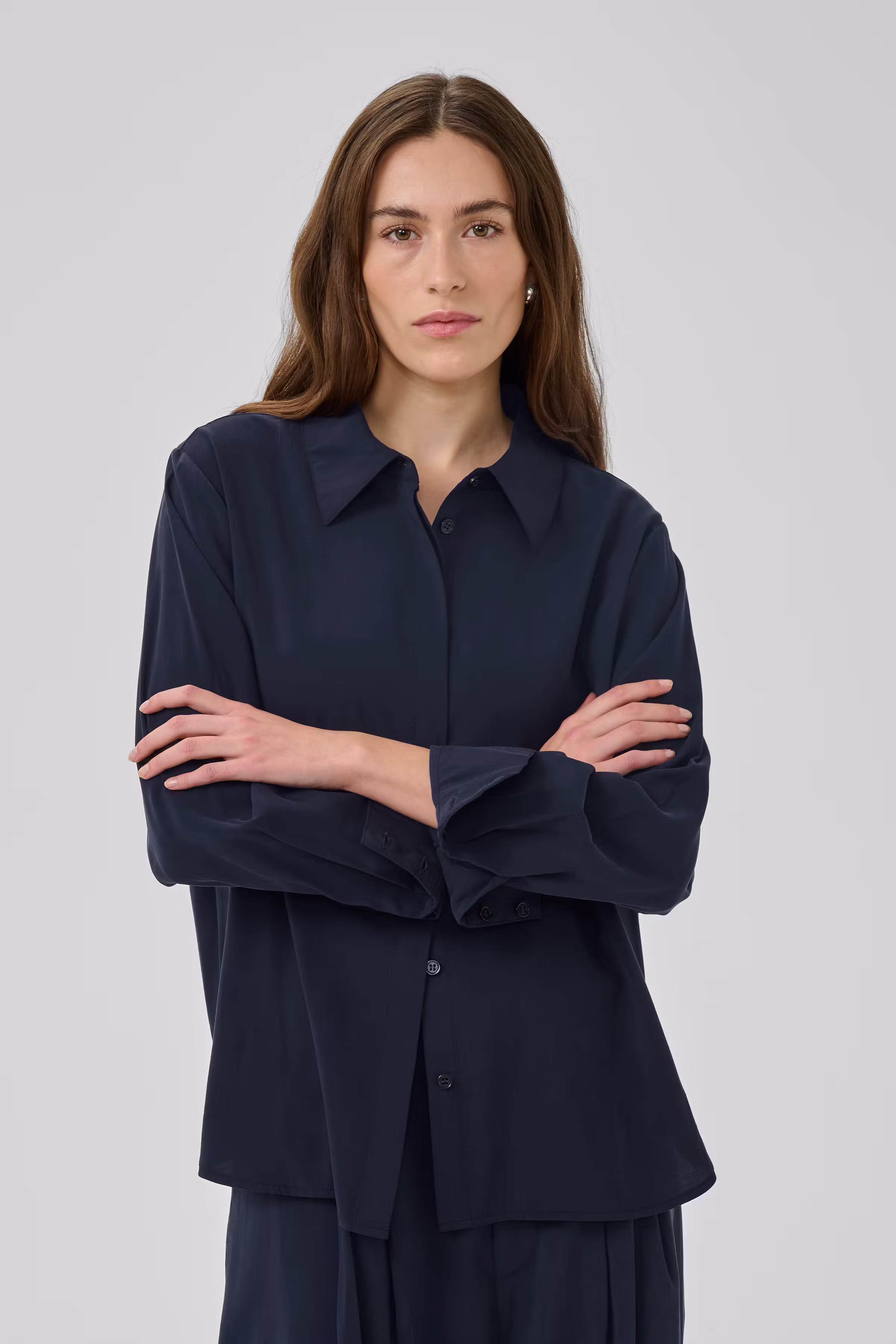 MWMindy Shirt LOOKBOOK FRONT 10705432-103565