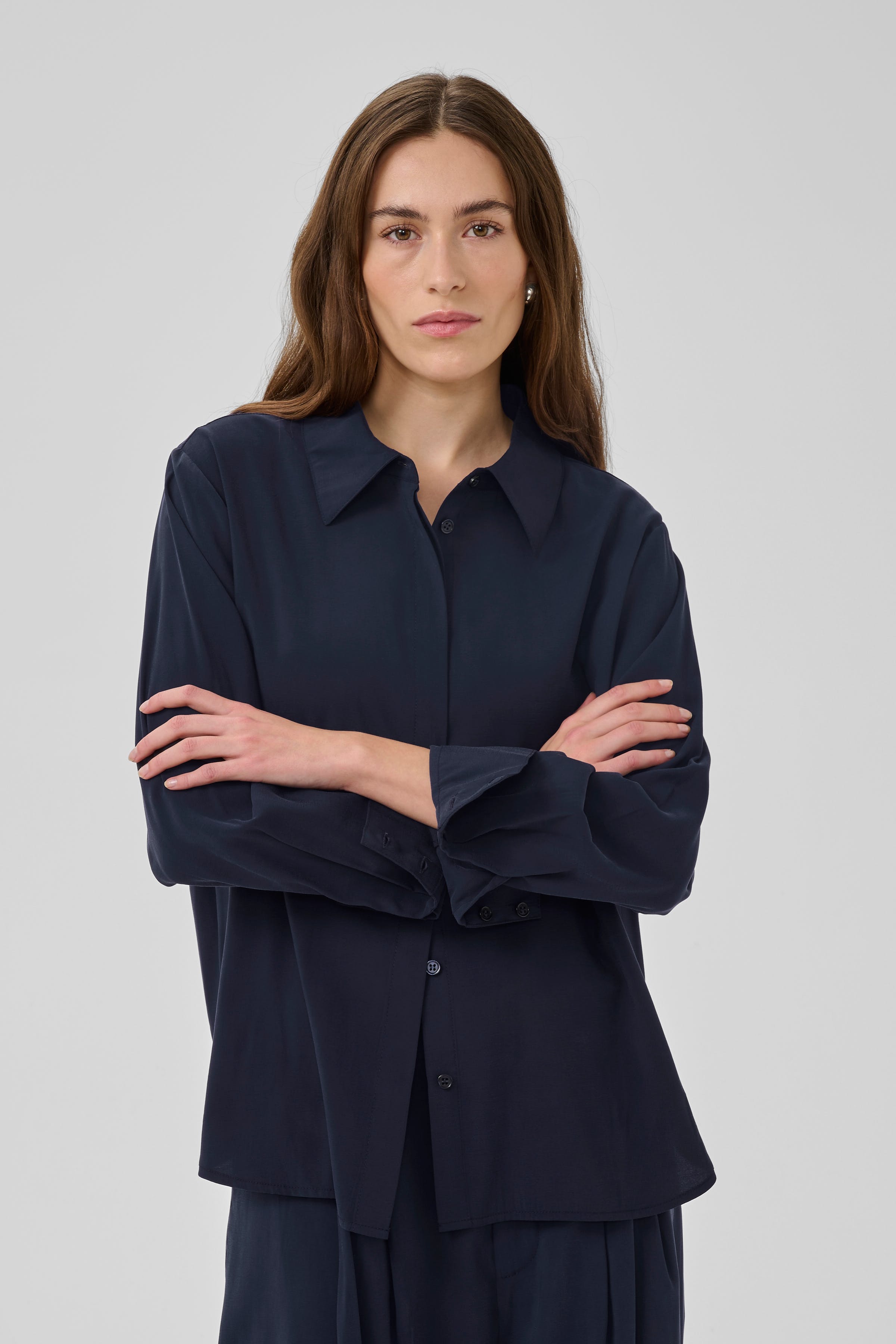 MWMindy Shirt LOOKBOOK FRONT 10705432-103565