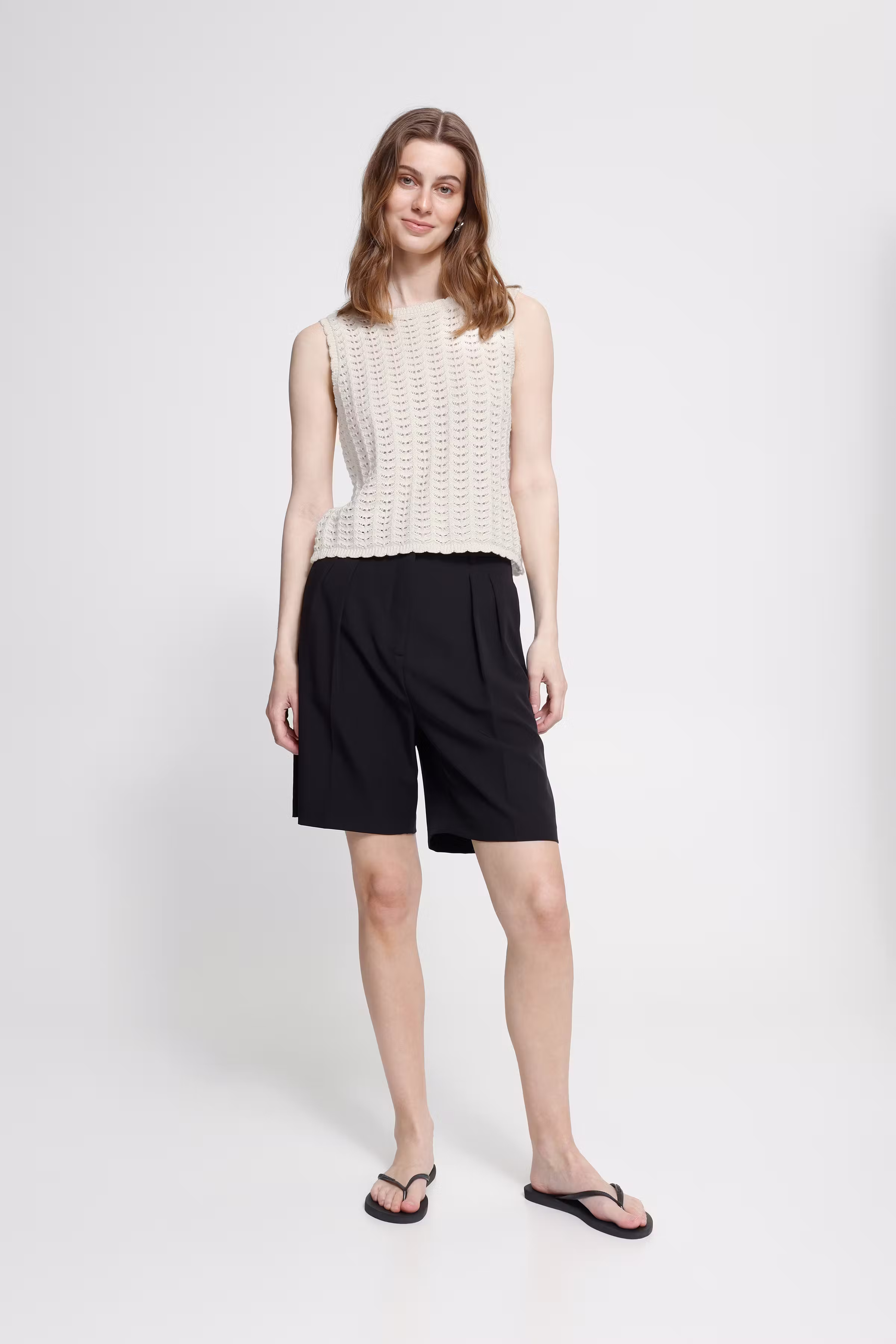 IHDOSIA Strikket vest LOOKBOOK FRONT 20125703-130905