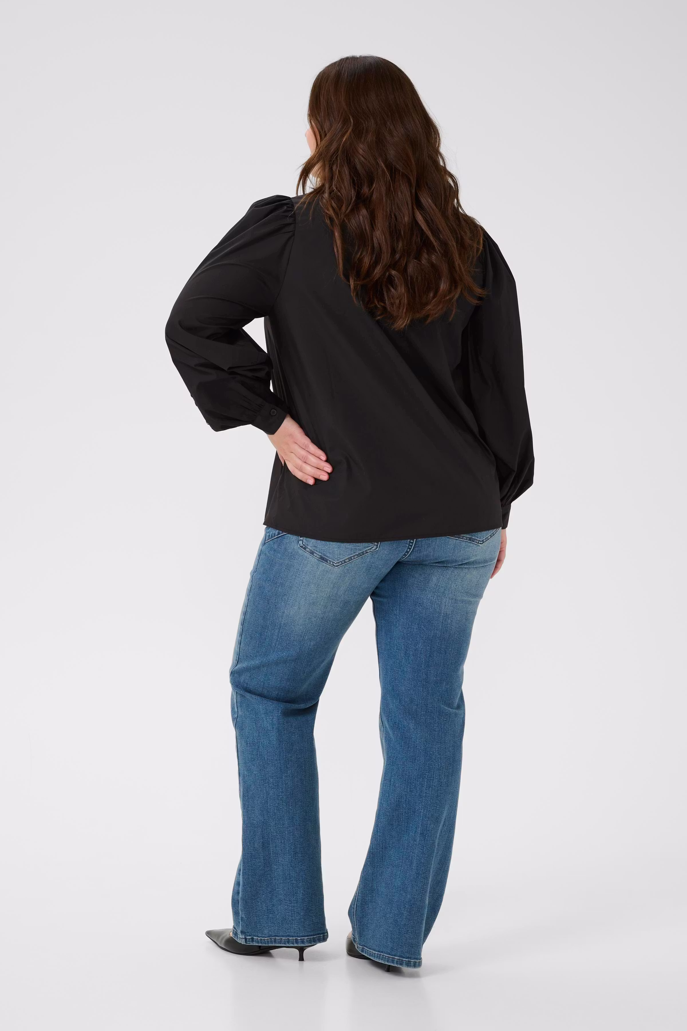 KCnicky Shirt LOOKBOOK BACK 10583836-100121