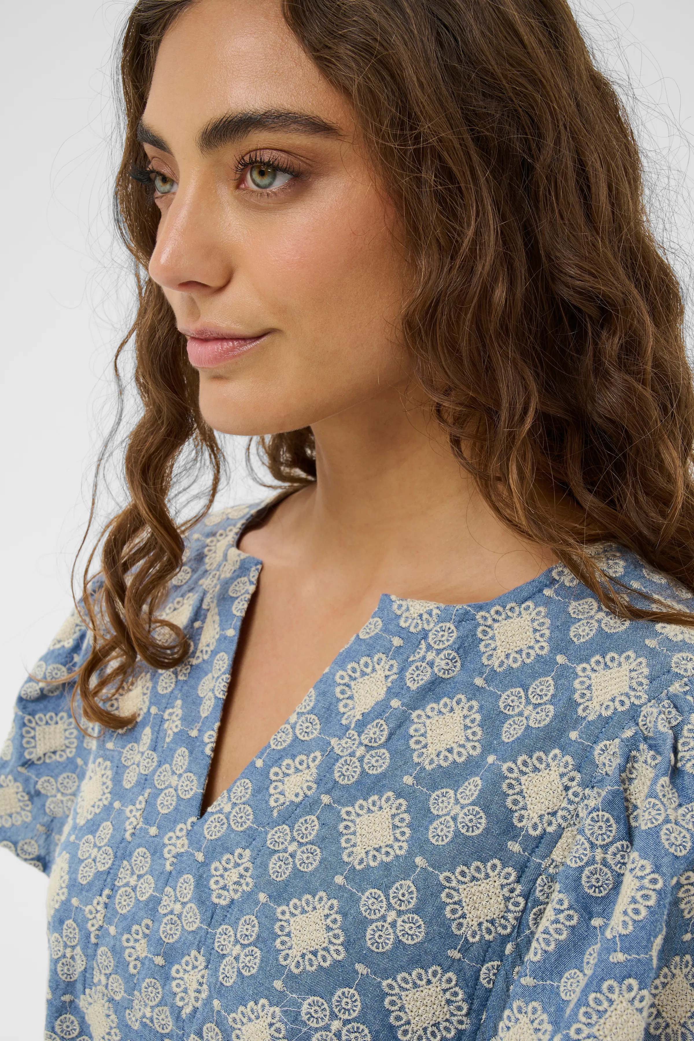 CUjustin Blouse LOOKBOOK DETAIL 50113037-109400