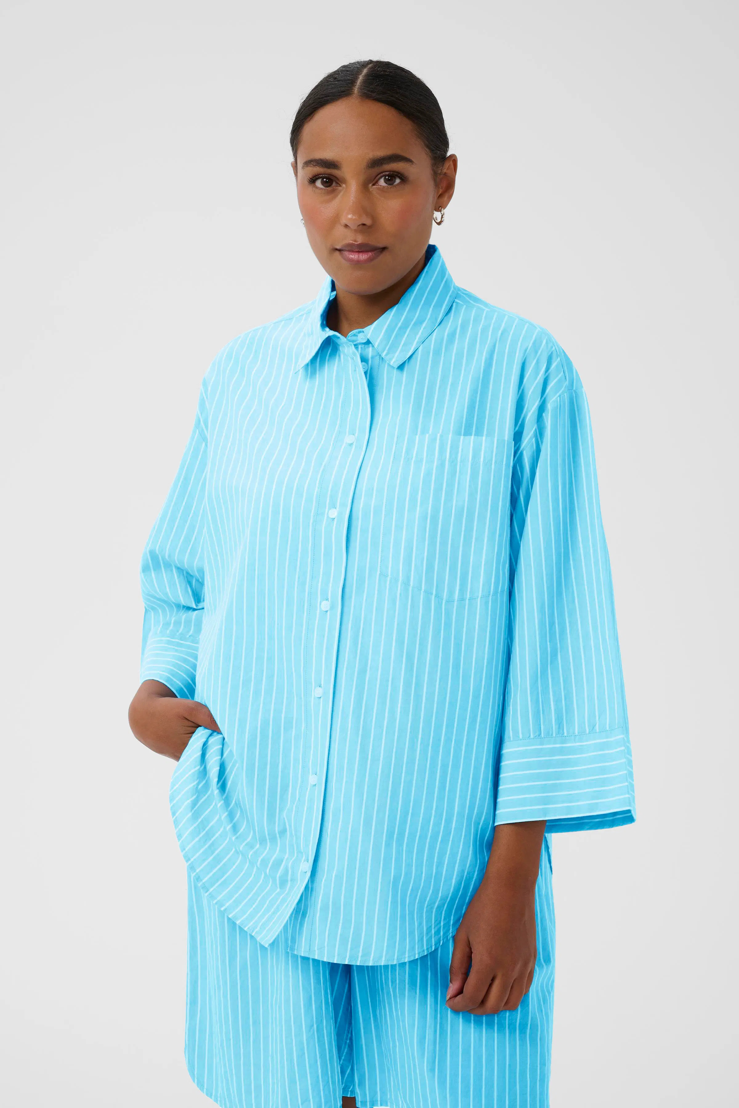 KAharlow Skjorte LOOKBOOK FRONT 10511506-109326