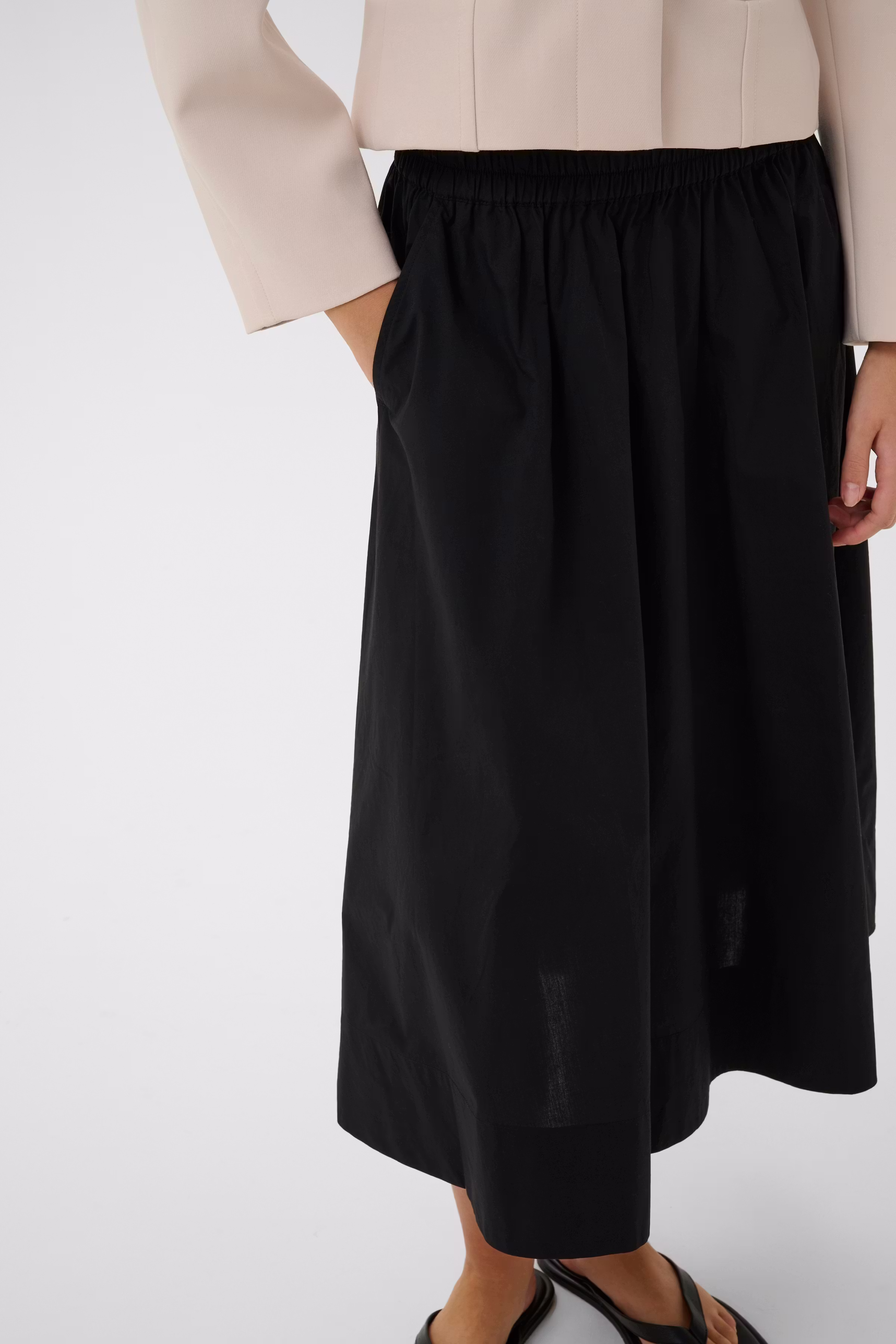 DaffodilIW Rock LOOKBOOK DETAIL 30110747-194008