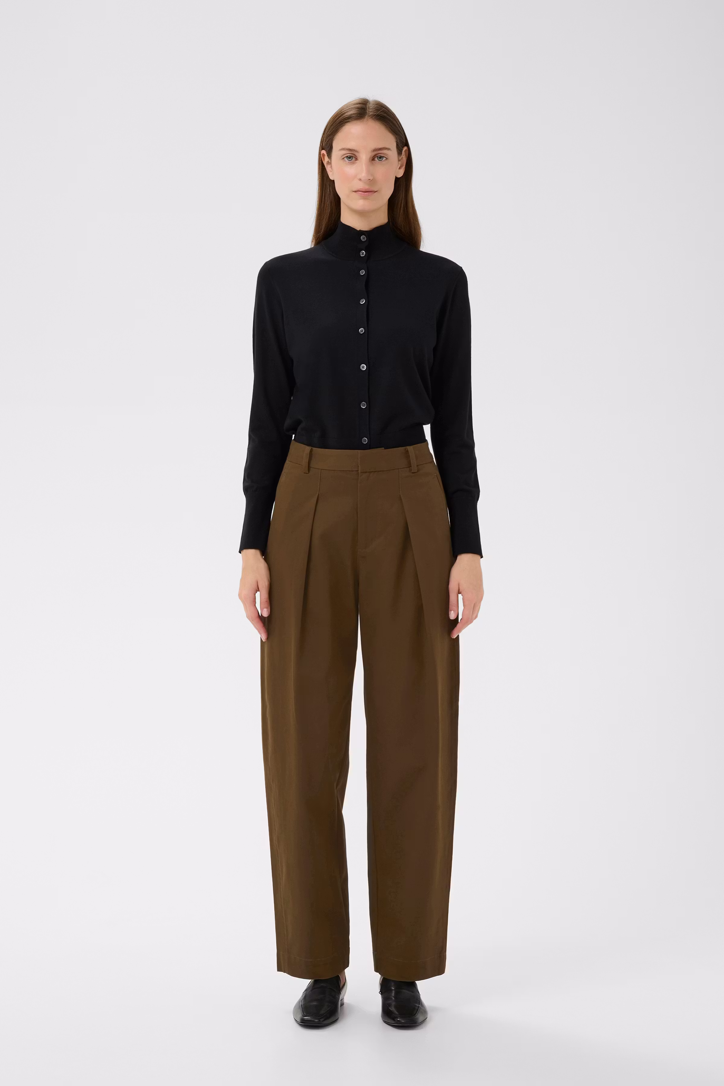 TinikkaIW Barrel Broek LOOKBOOK FRONT 30111163-190815
