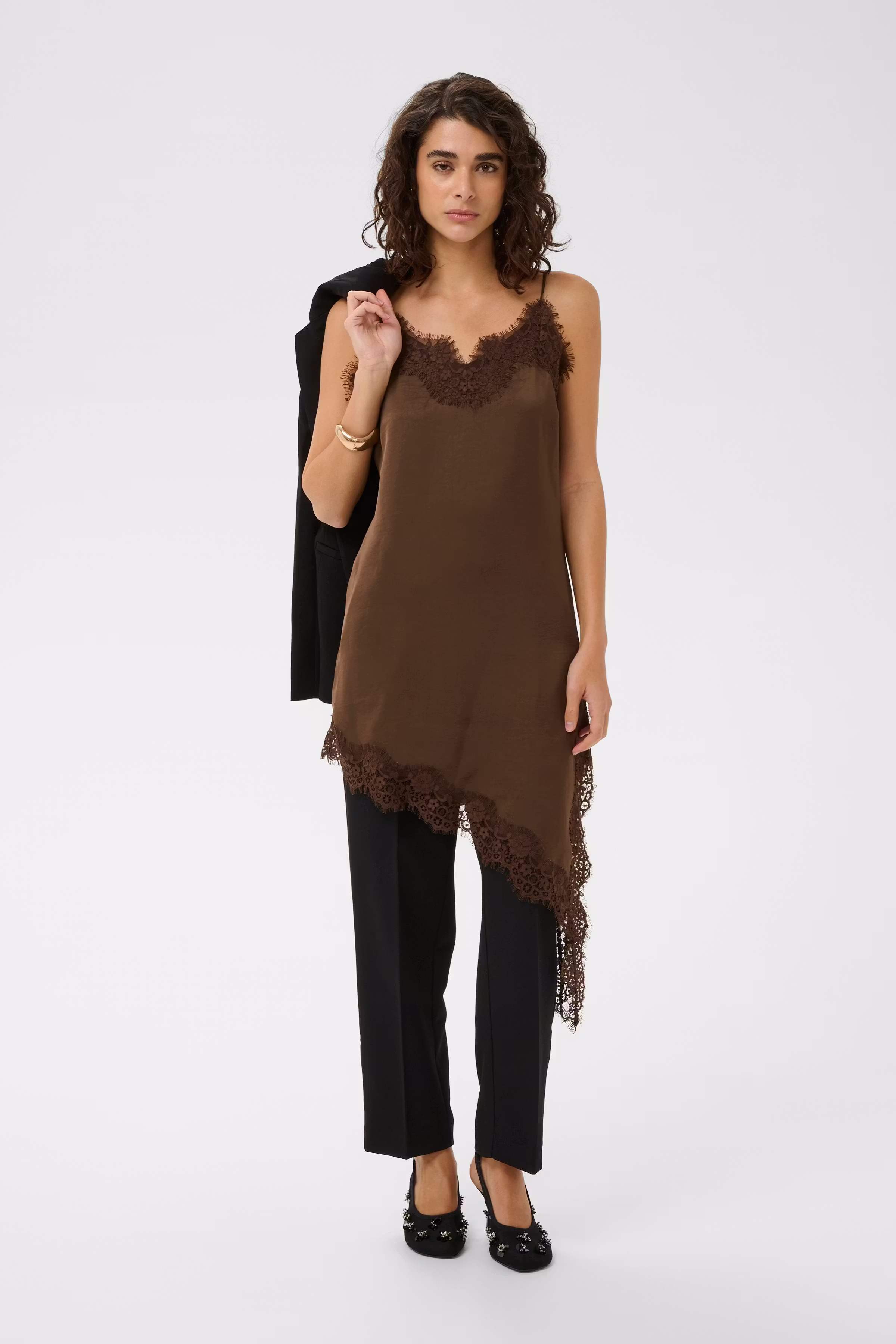 KAthilde Kjole LOOKBOOK FRONT 10512263-109962