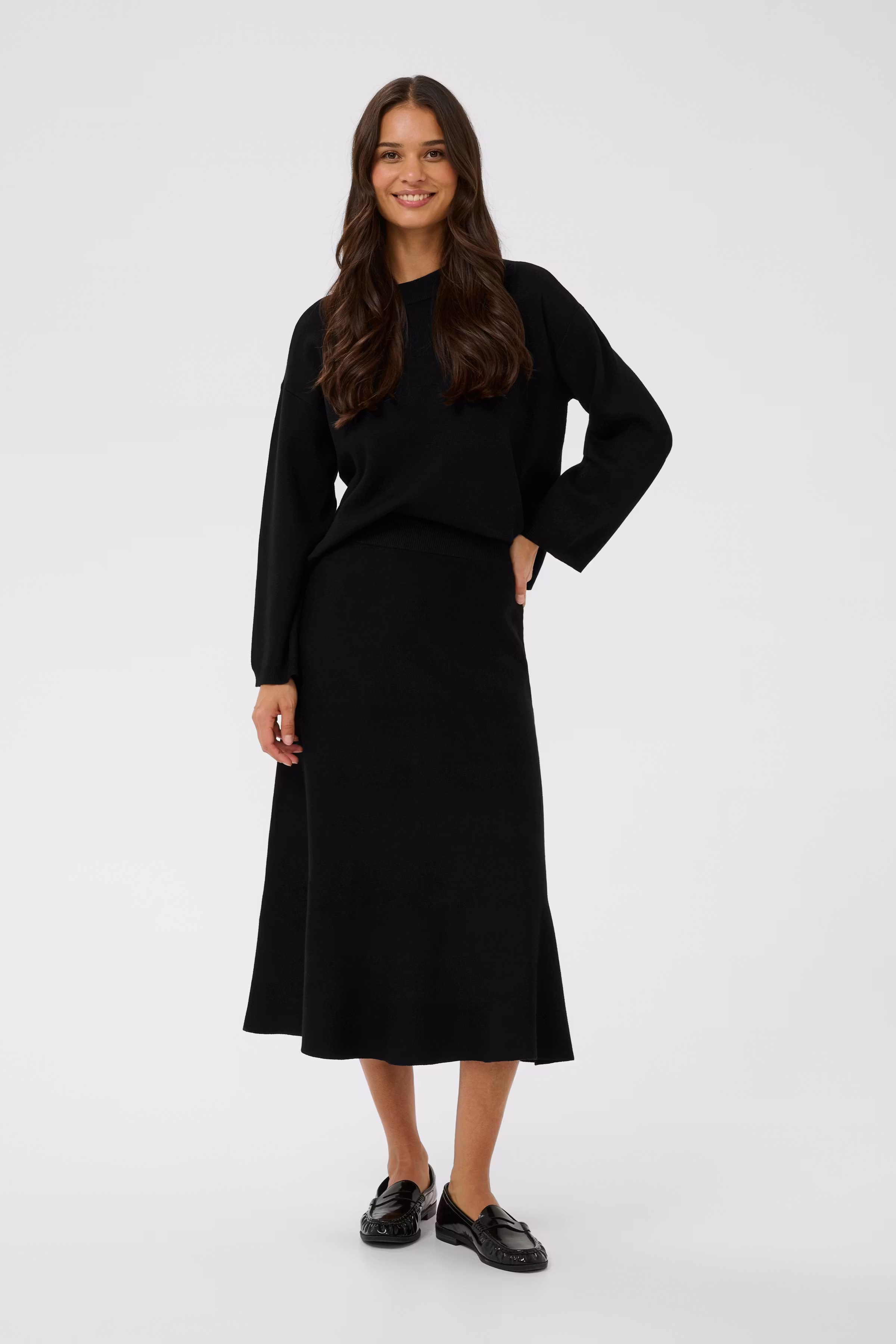 KAmalina Skjørt LOOKBOOK FRONT 10511111-100121