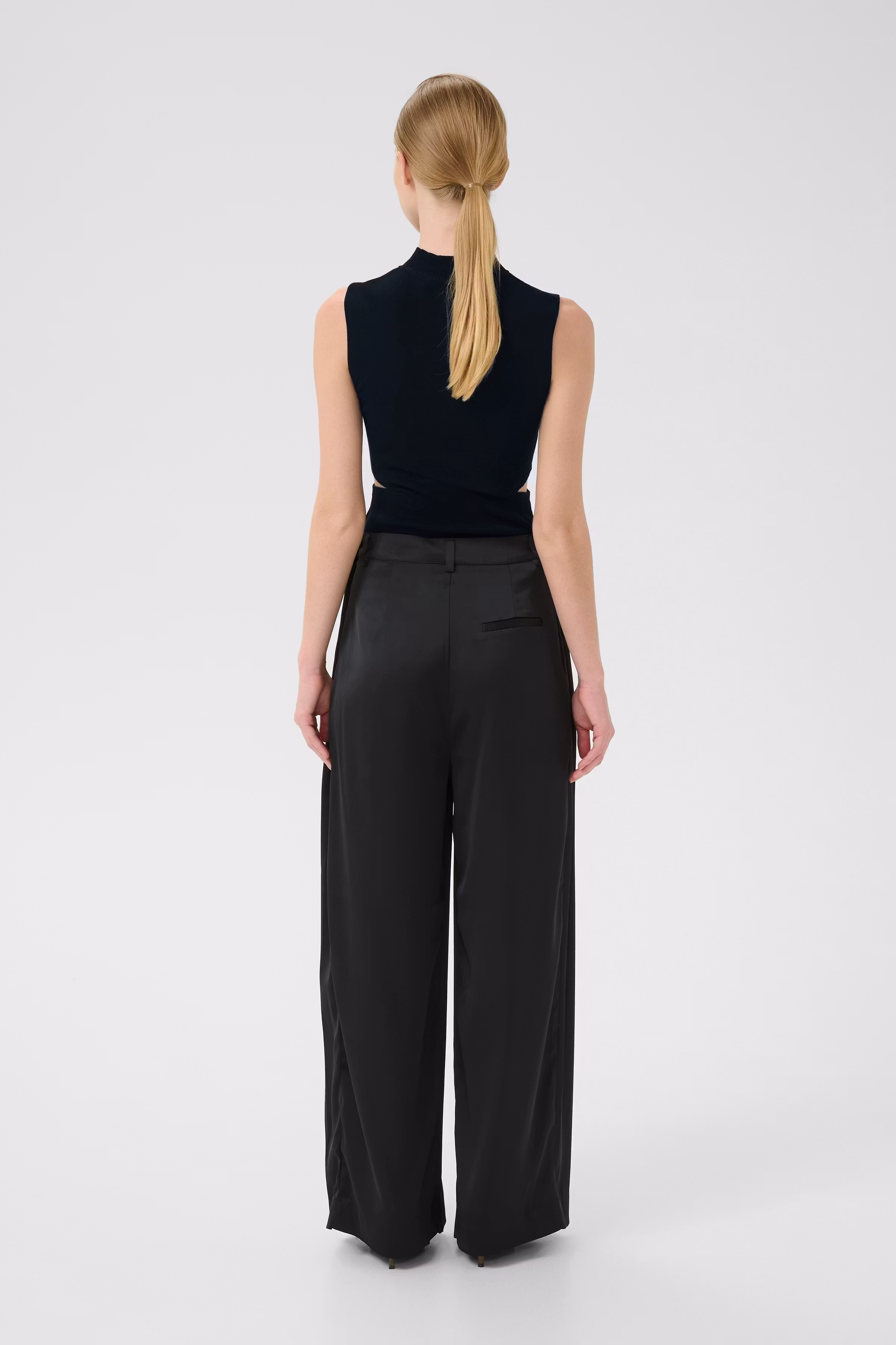 GZbrinnett Top LOOKBOOK BACK 10910743-100017