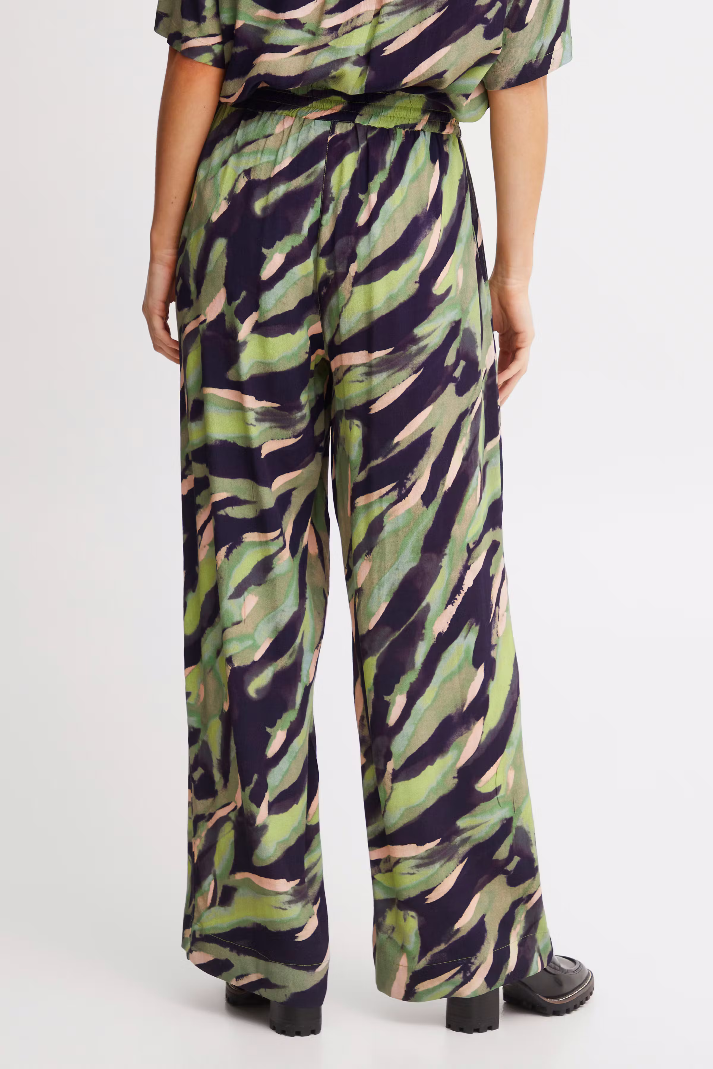 FRKAIYA Broek LOOKBOOK BACK 20612054-201937