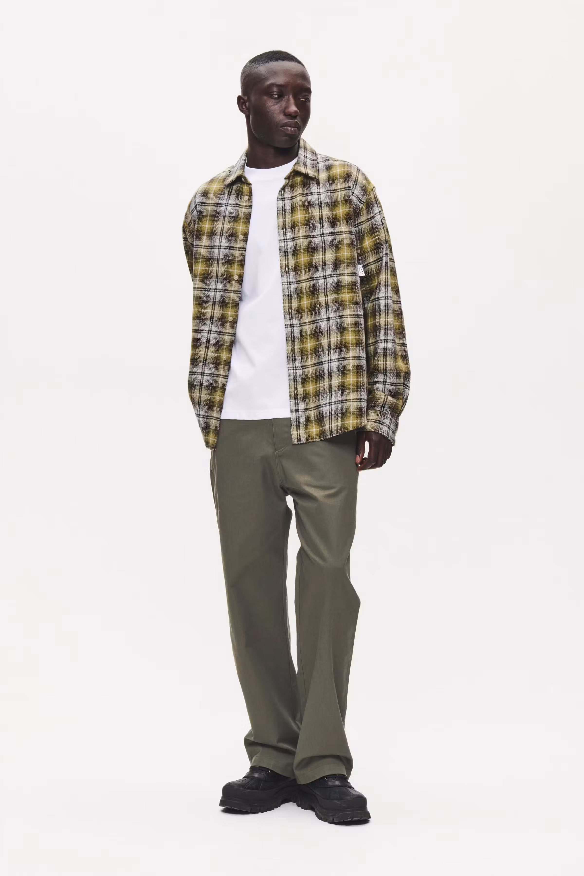 WWMaison Trousers LOOKBOOK FRONT 30252370-190413
