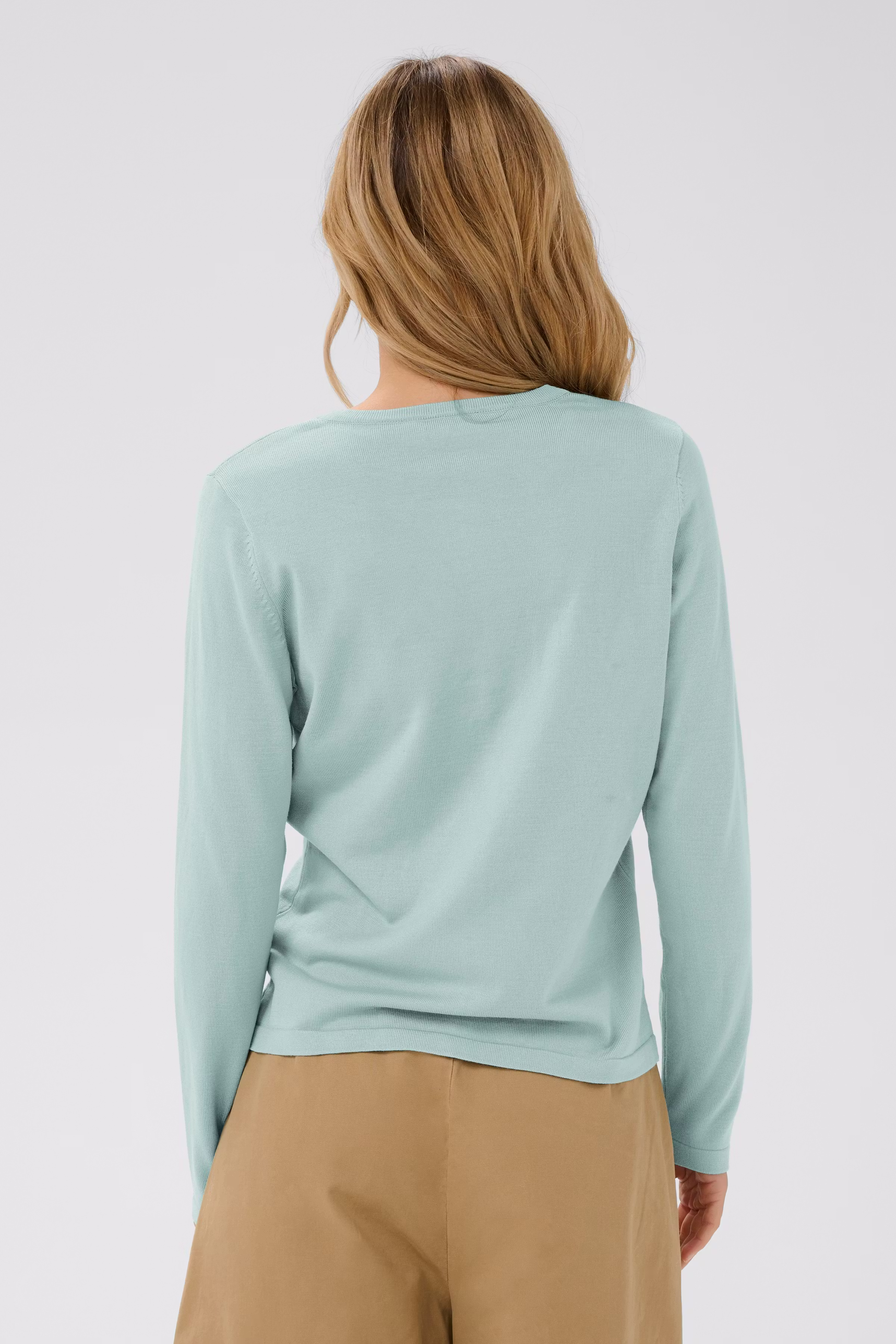 A8661, Cardigan LOOKBOOK BACK 30500005-144506