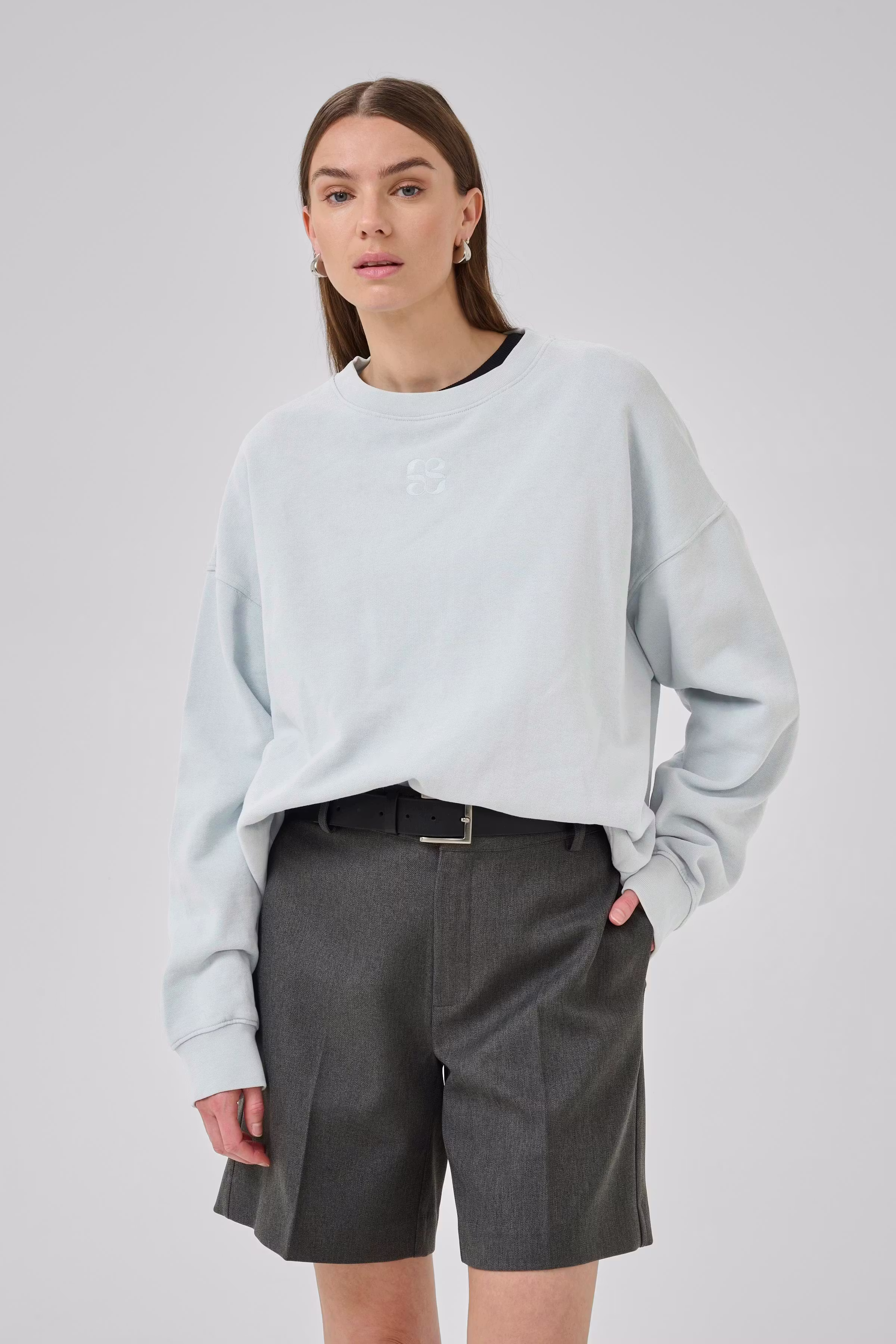 DiegoMW Sweatshirt LOOKBOOK FRONT 10704891-108267