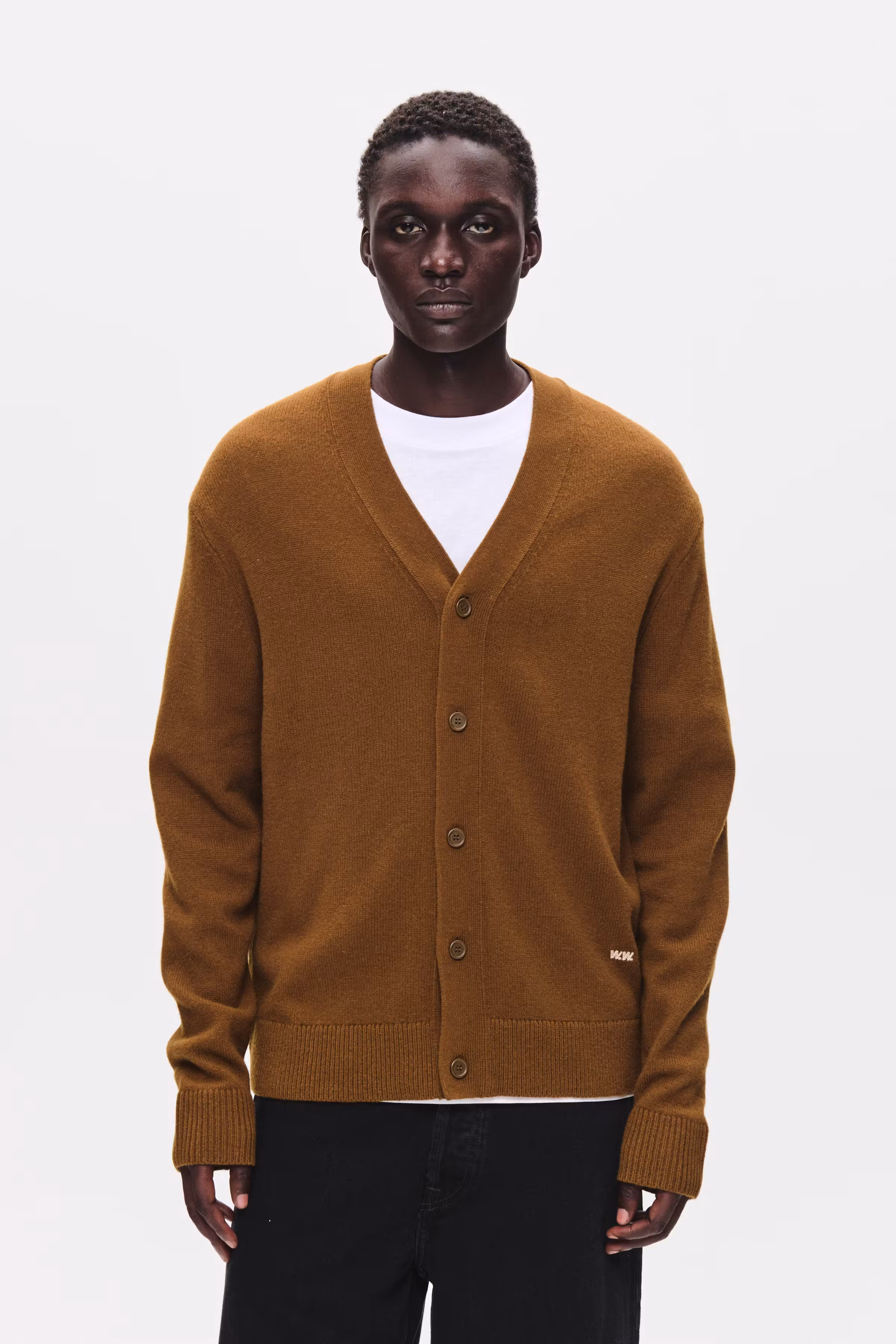 WWlogo Cardigan LOOKBOOK FRONT 30252199-190815