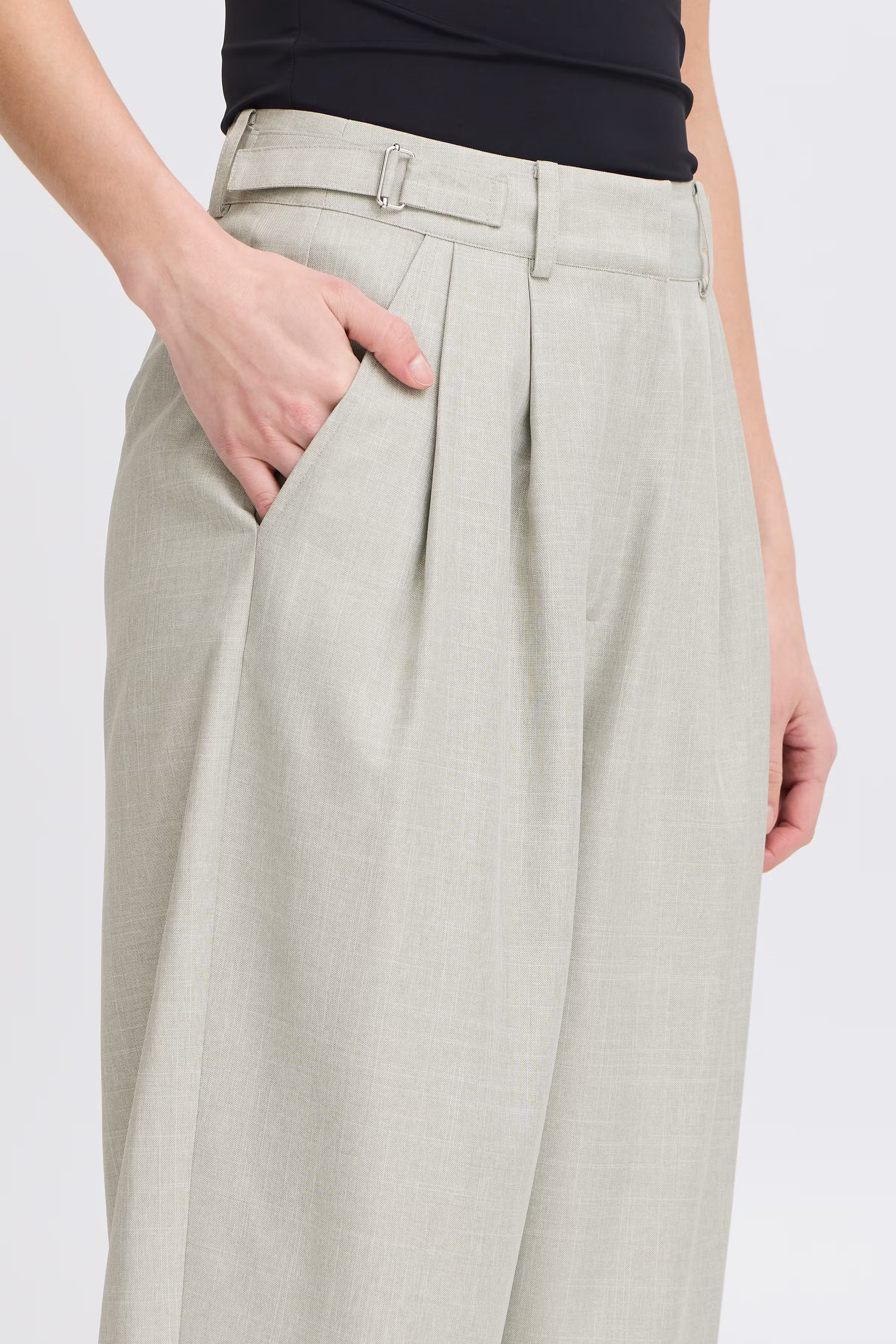 IHLEEVANA Casual broek LOOKBOOK DETAIL 20122790-1602071