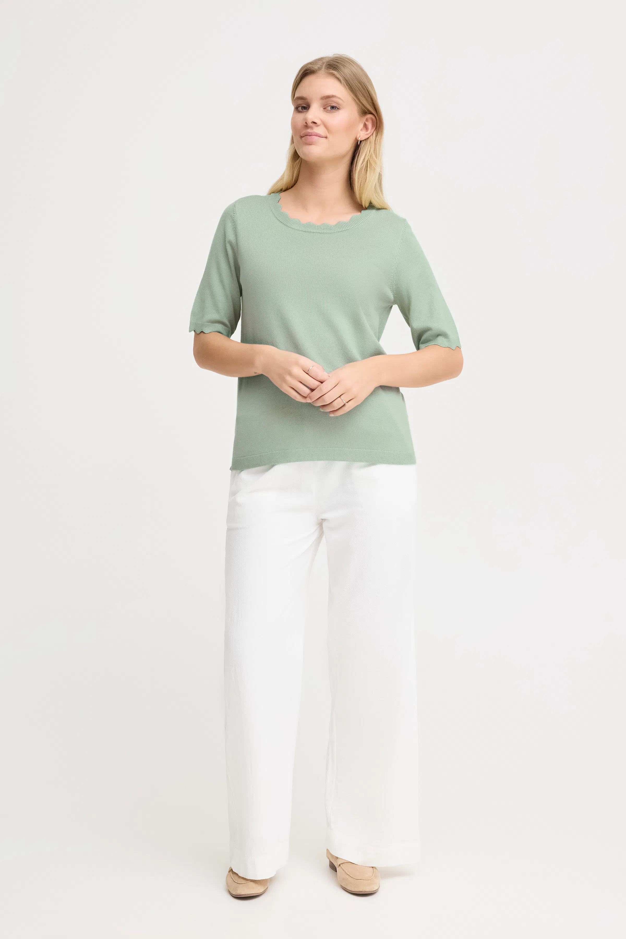 FRCLIA Pullover LOOKBOOK FRONT 20614081-165808
