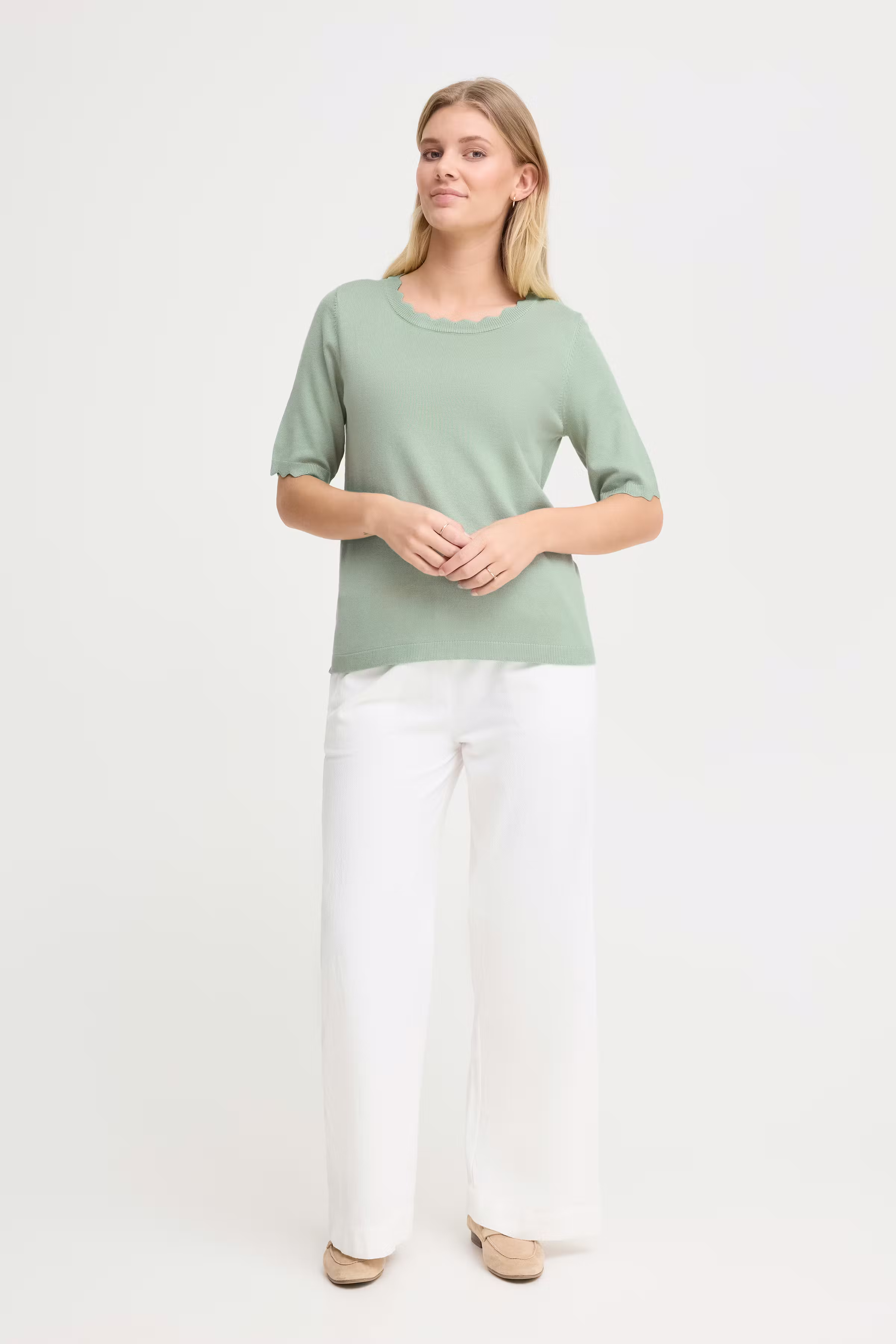 FRCLIA Pullover LOOKBOOK FRONT 20614081-165808