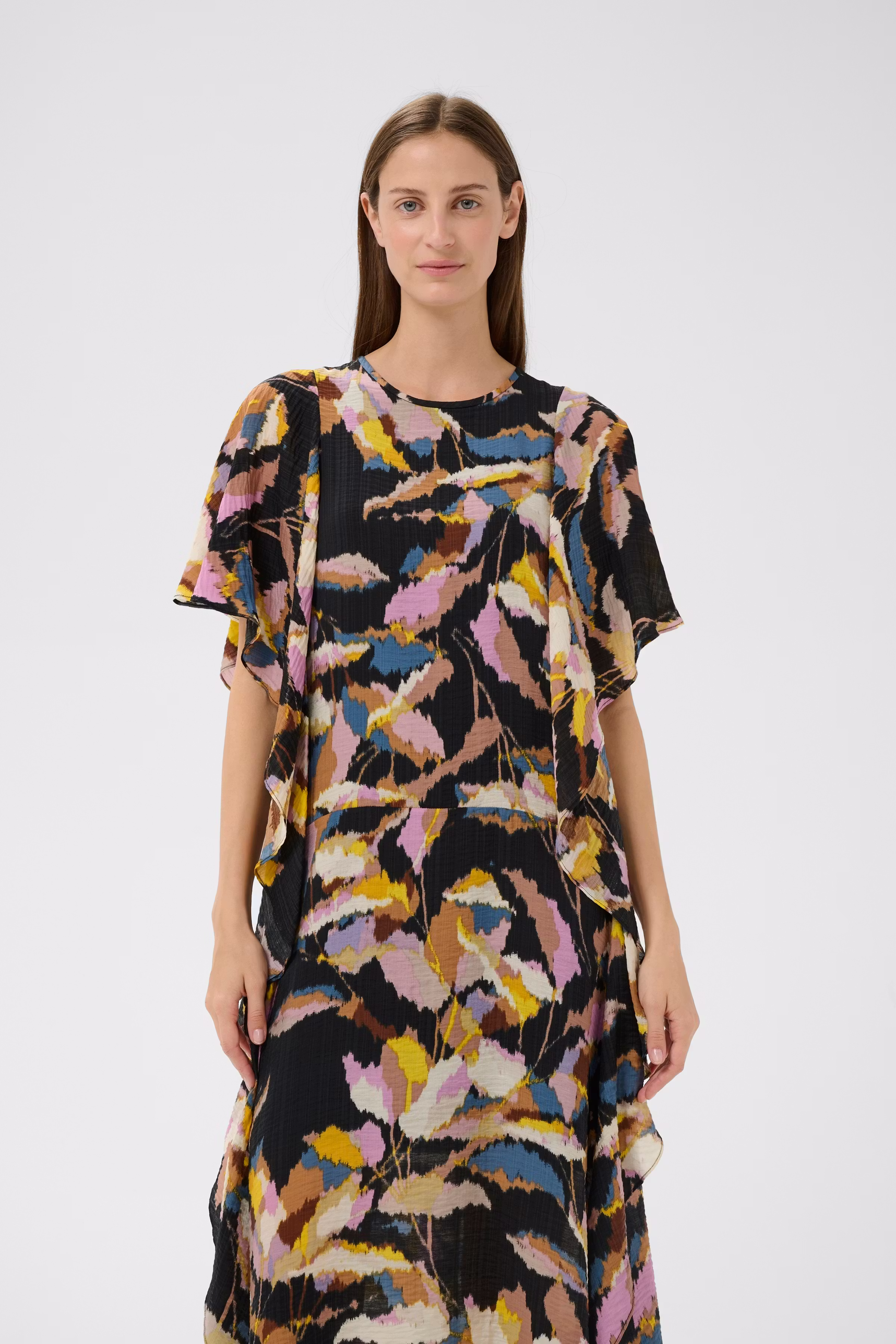 LYLAIW Midi Klänning LOOKBOOK FRONT 30112461-900006794